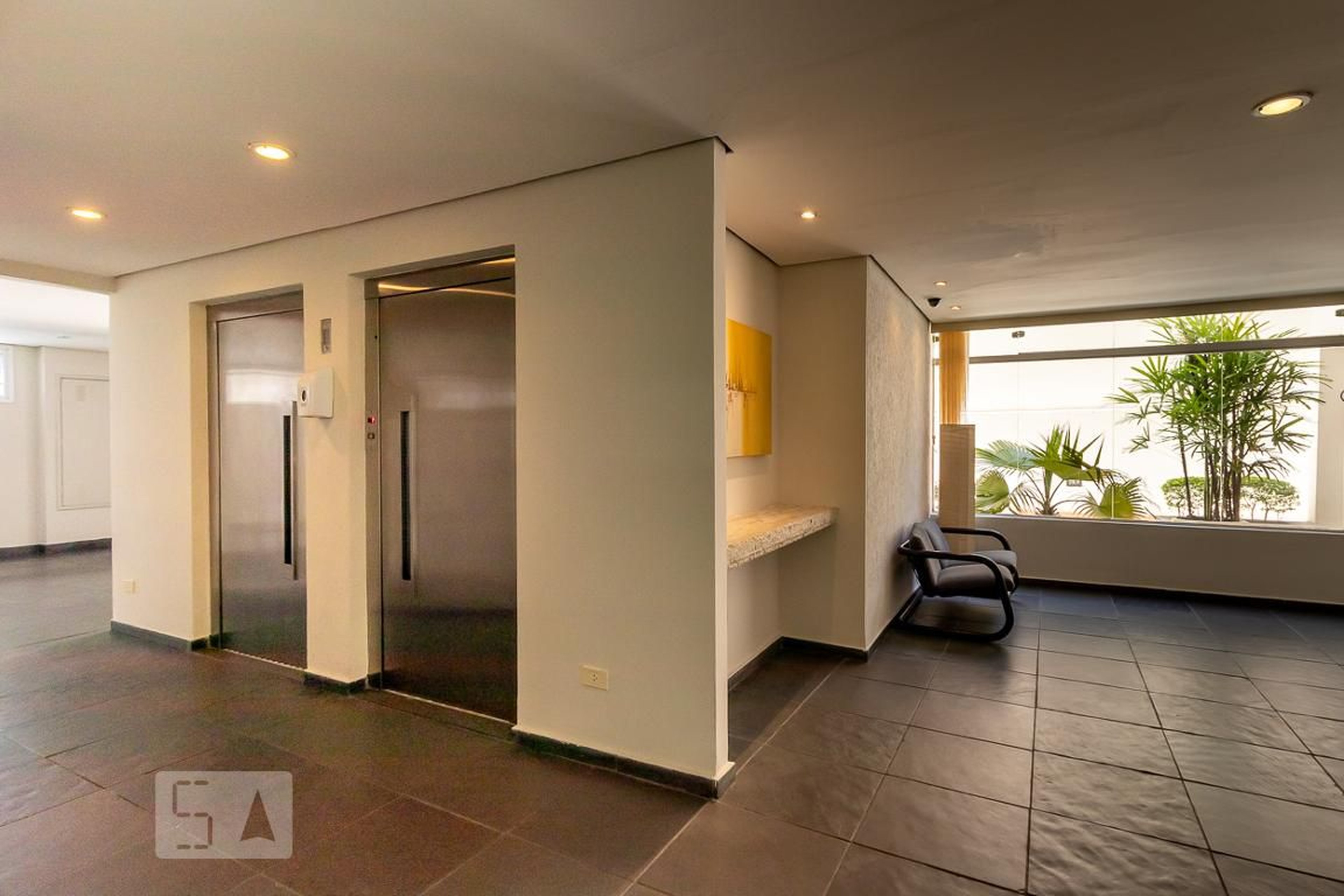 Hall social - Miami Life