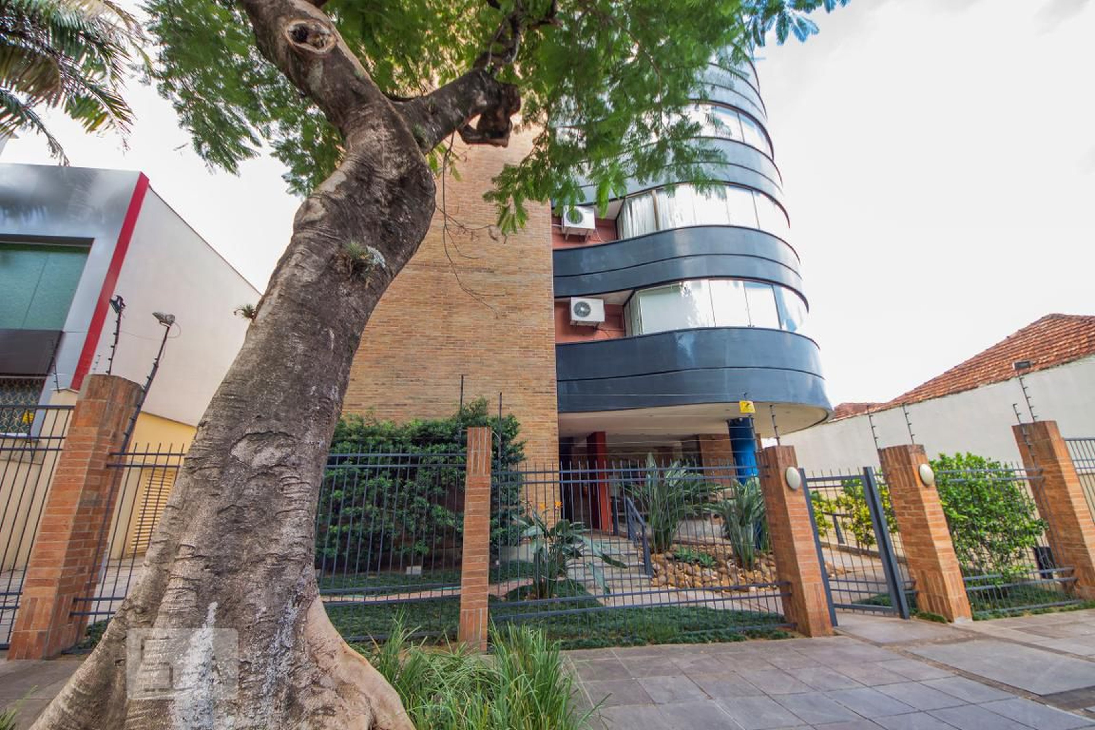 Fachada do Condomínio Condomínio Serra Valle