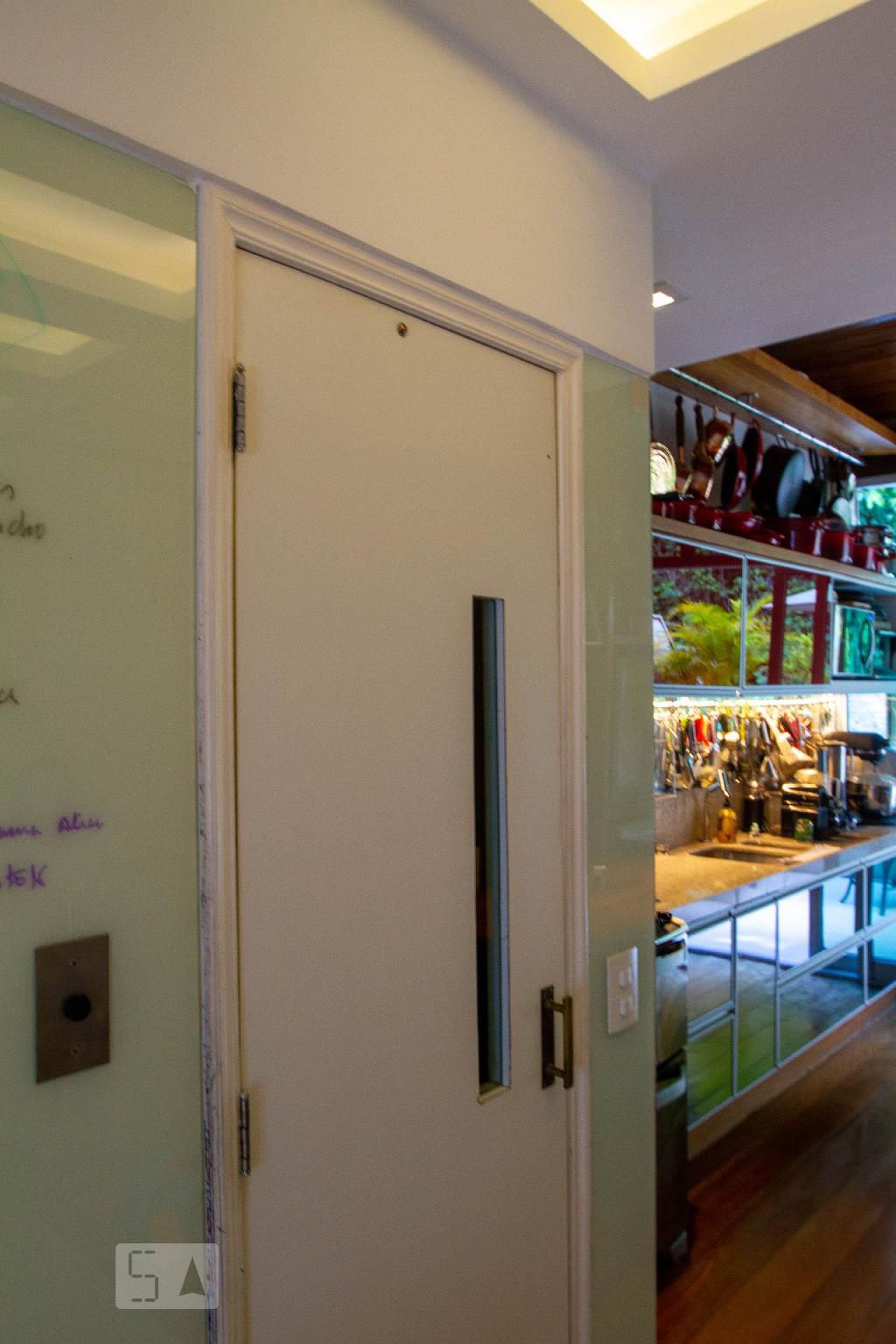 Elevador - Henrique Schaladowsky