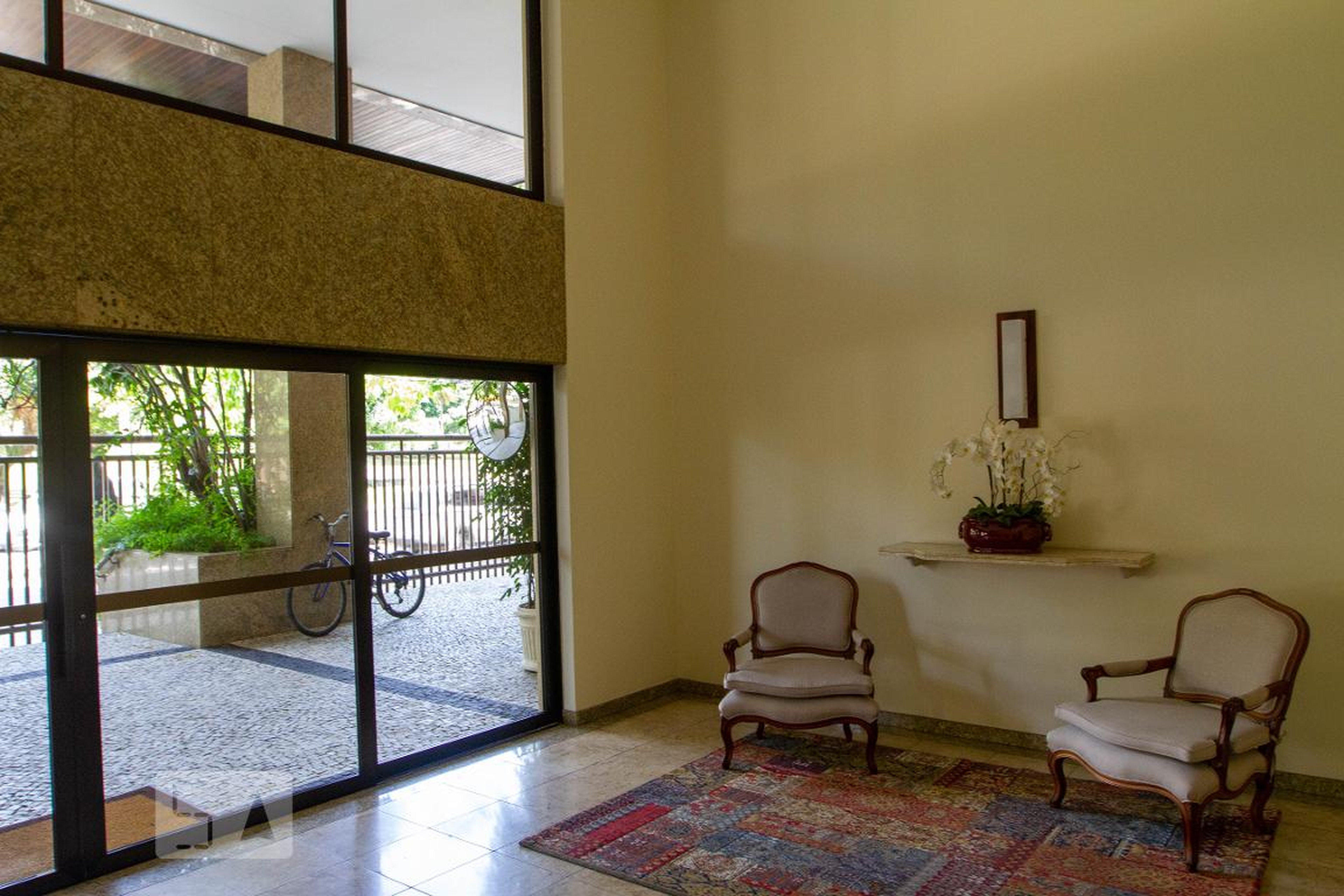 Hall Social - 