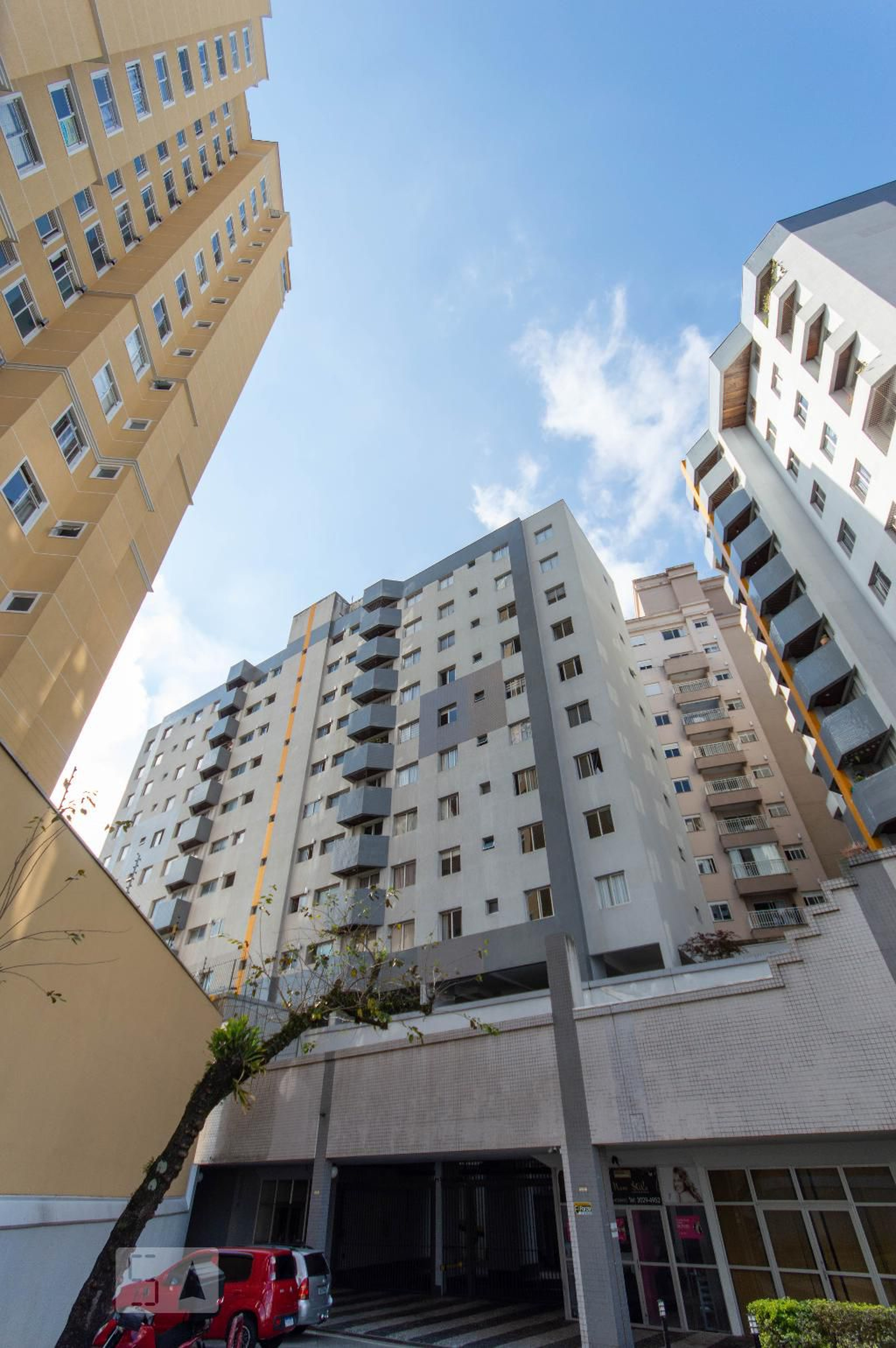 Fachada do Condomínio Condomínio Parque dos Príncipes