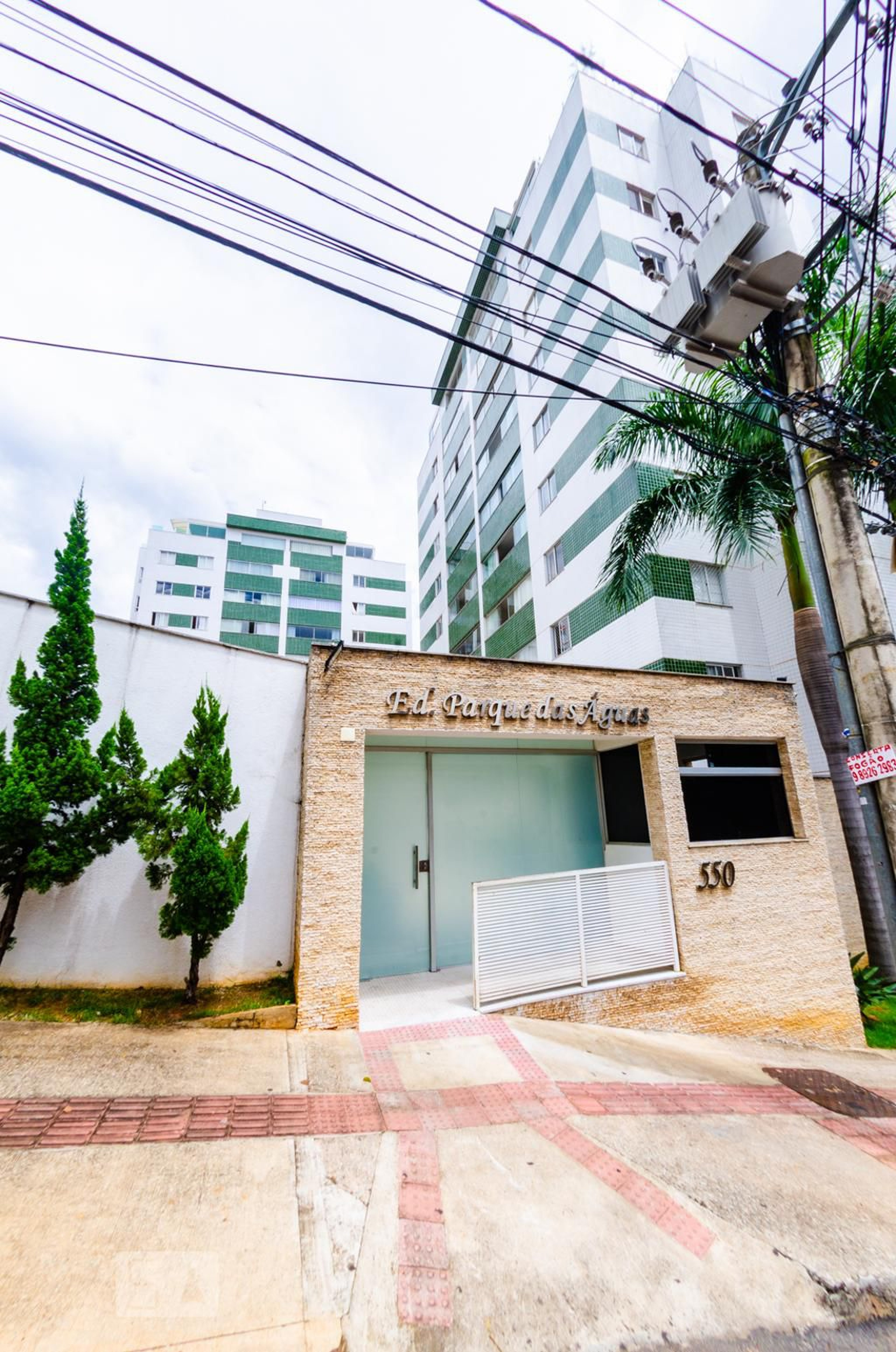 Fachada Edifício Parque das Águas