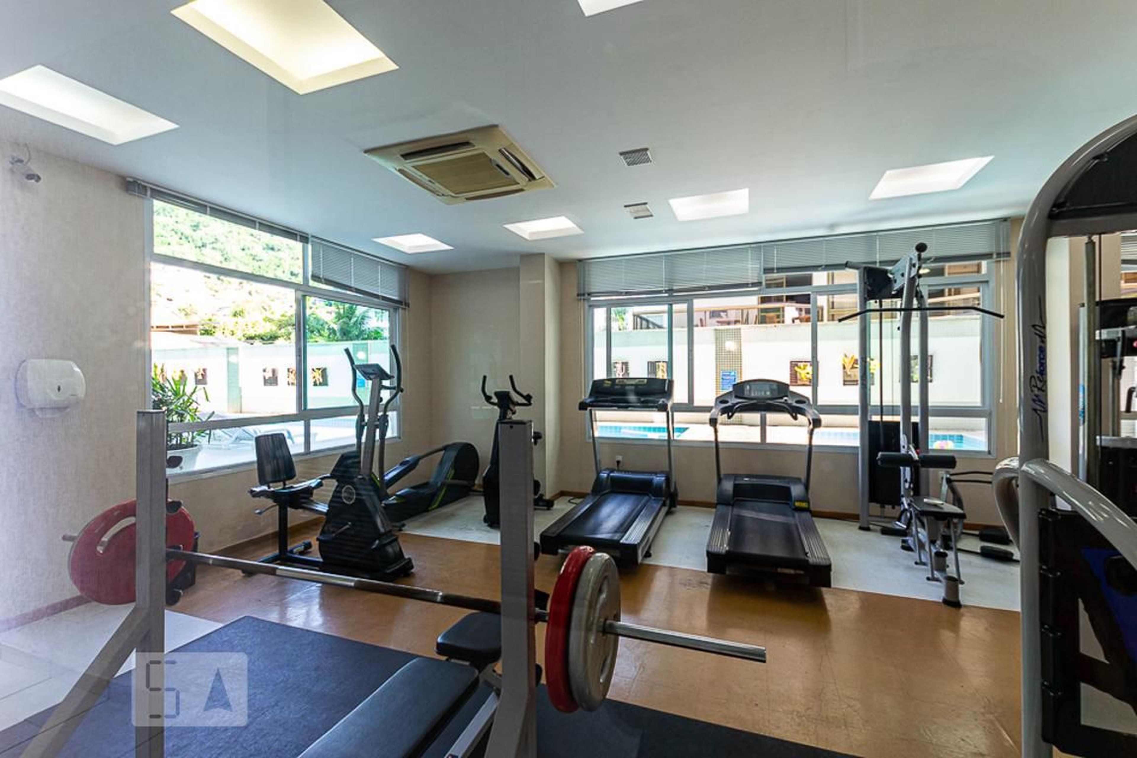 Academia - Charitas Best