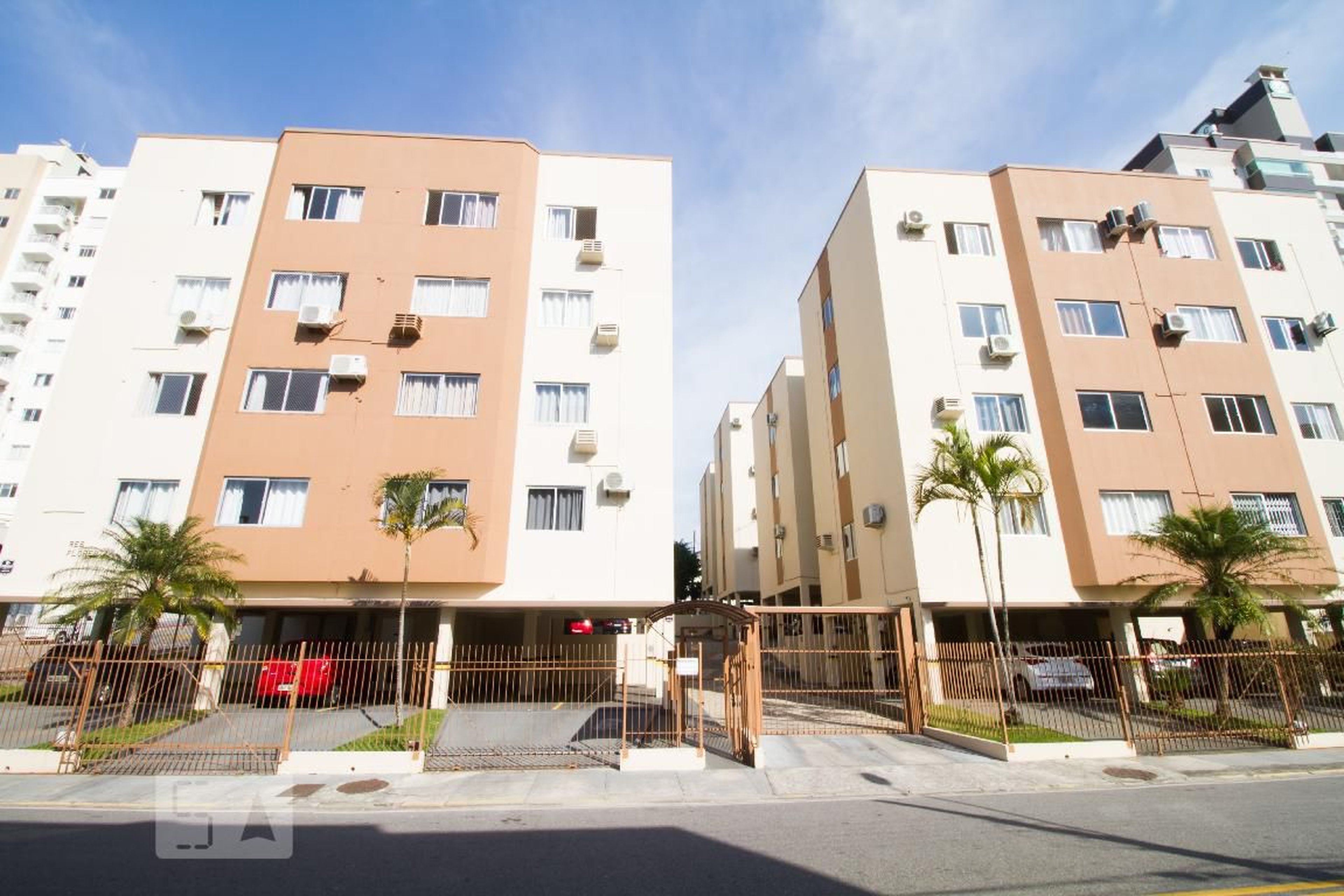 Fachada Condomínio em Rua Otávio do Patrocínio Medeiros, 26