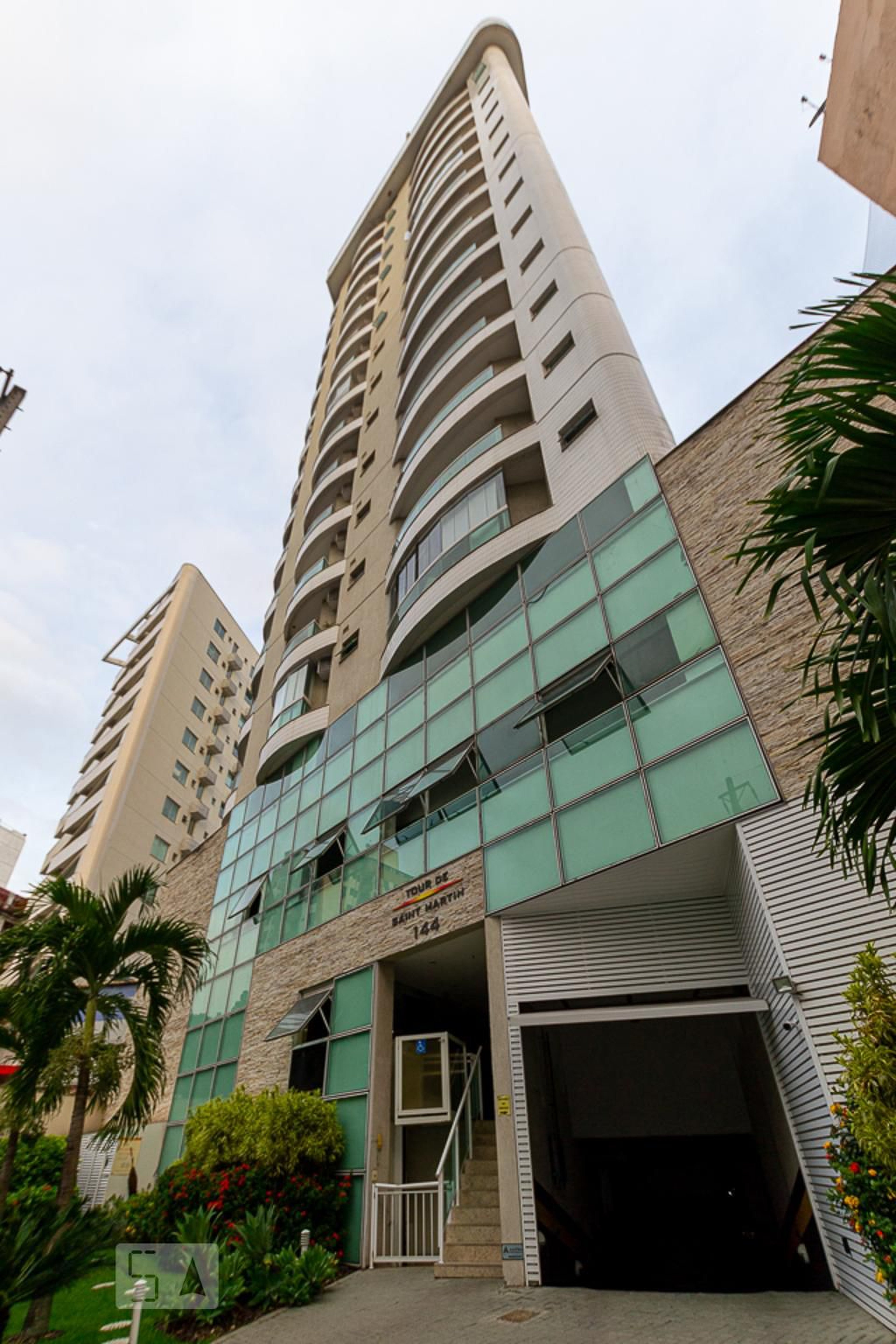 Fachada do Prédio Condomínio Tour de Saint Martin