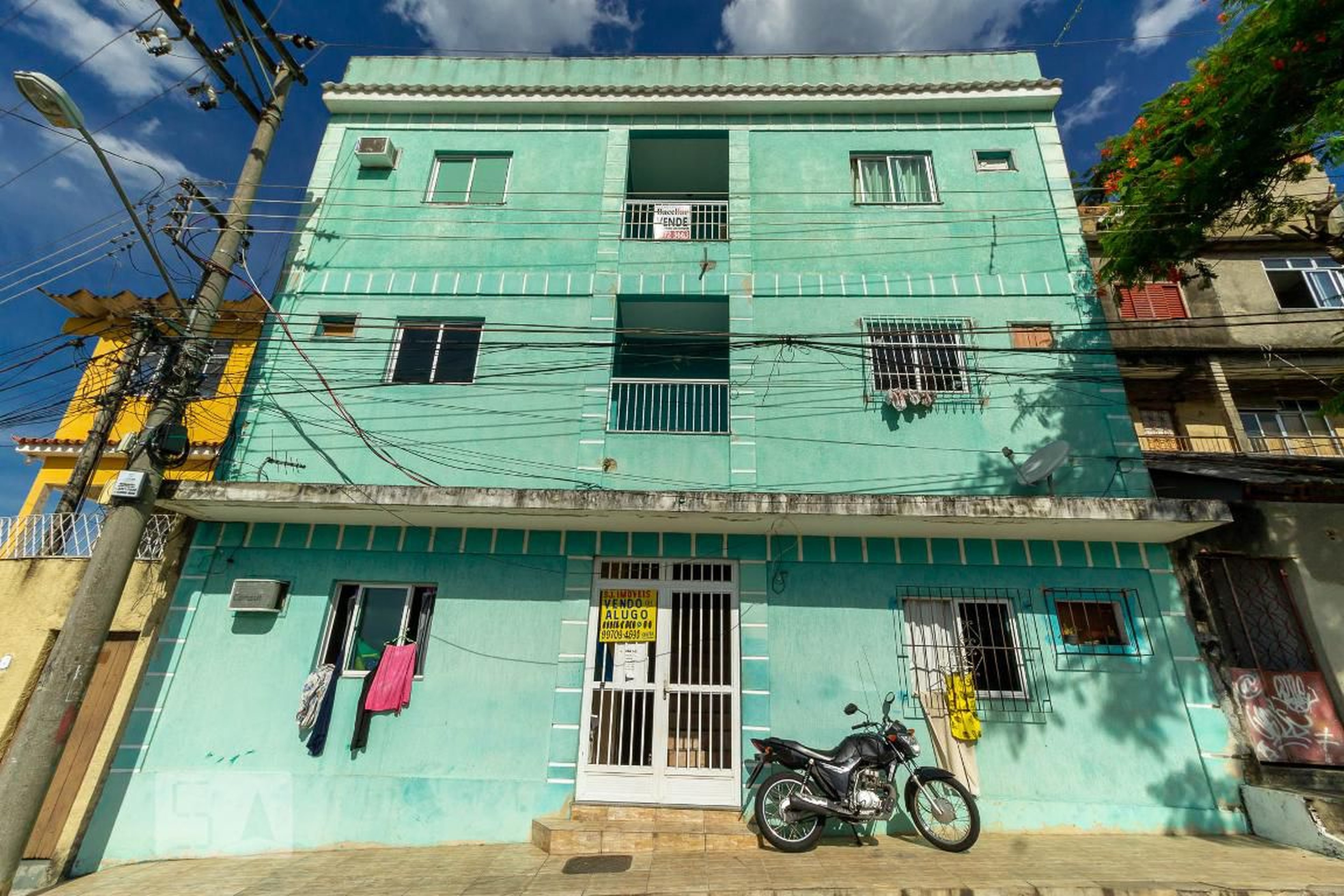 Fachada do Condomínio Condomínio em Rua Frei Damião Berge, 20