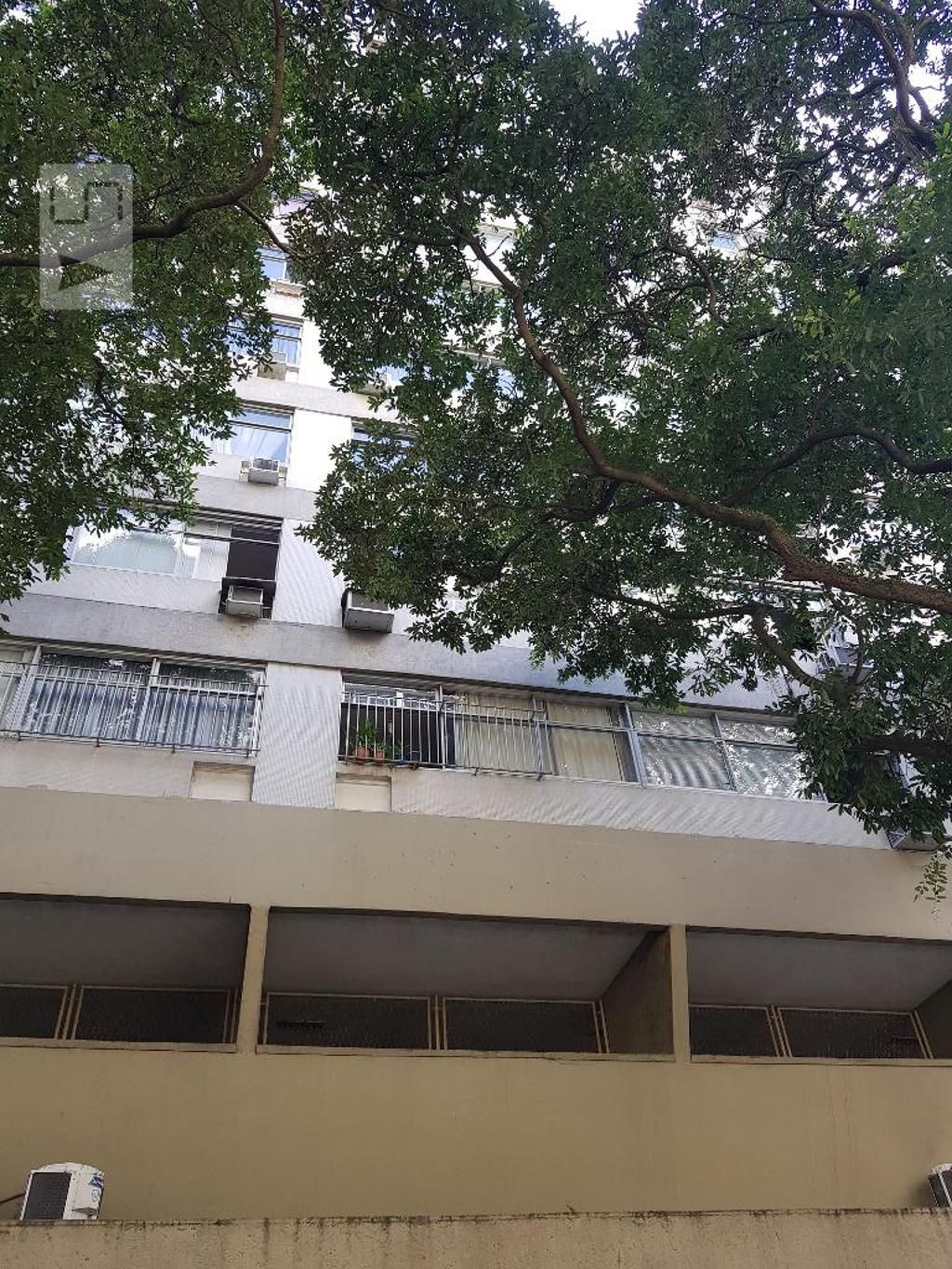 Fachada Condomínio em Rua Anita Garibaldi, 37