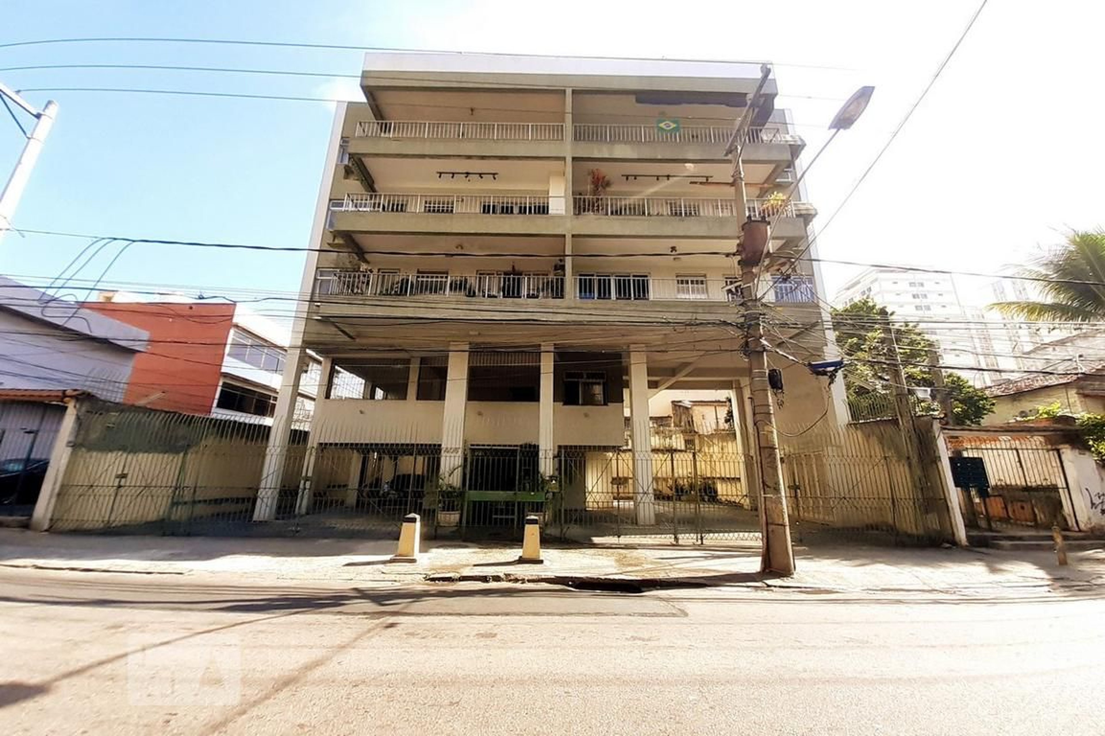 Fachada Condomínio em Rua Coração de Maria, 405