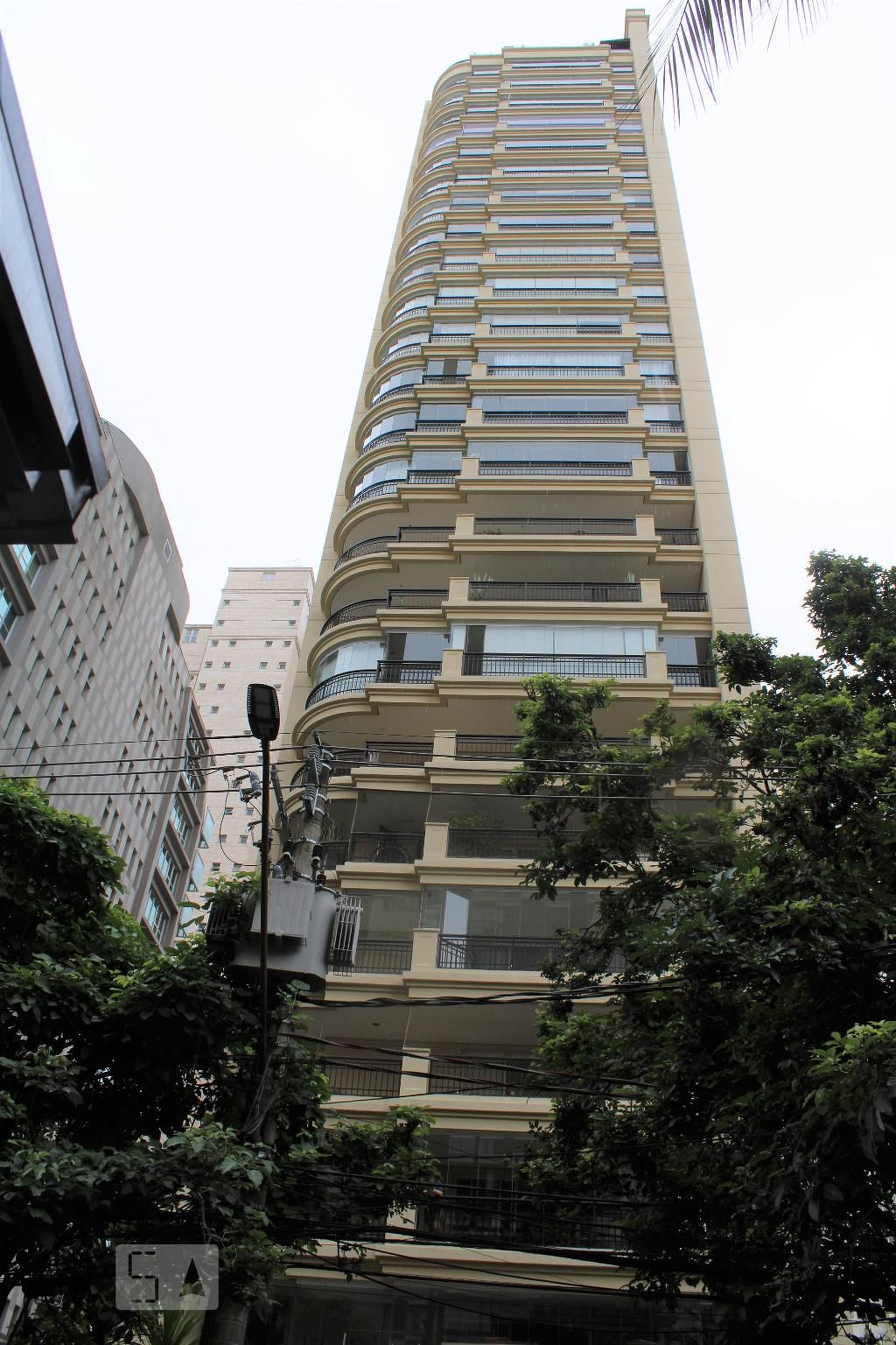 Fachada do Condomínio Condomínio Palais Du Parc