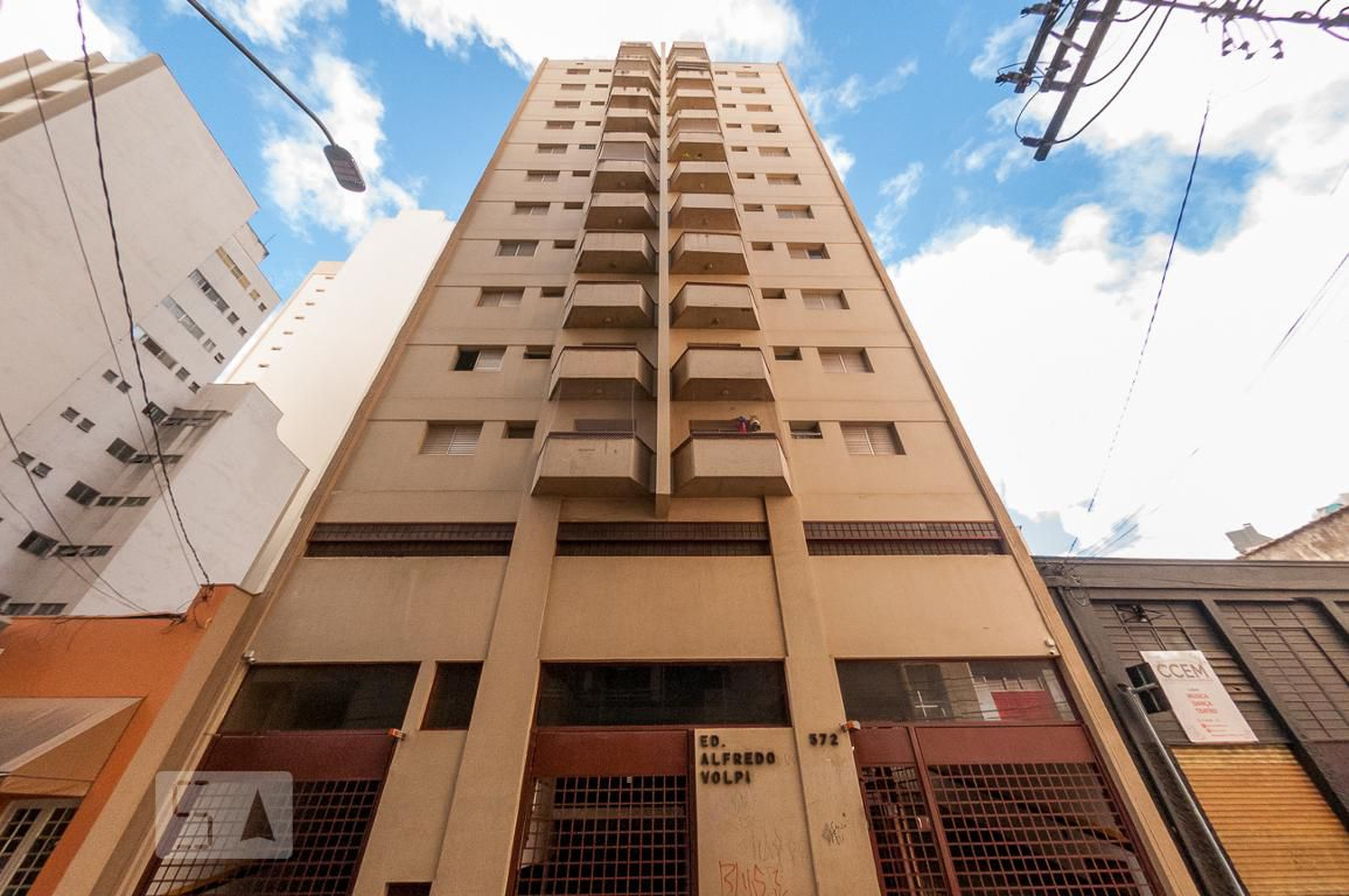 Fachada do Prédio Condomínio em Rua Antônio Cesarino, 572