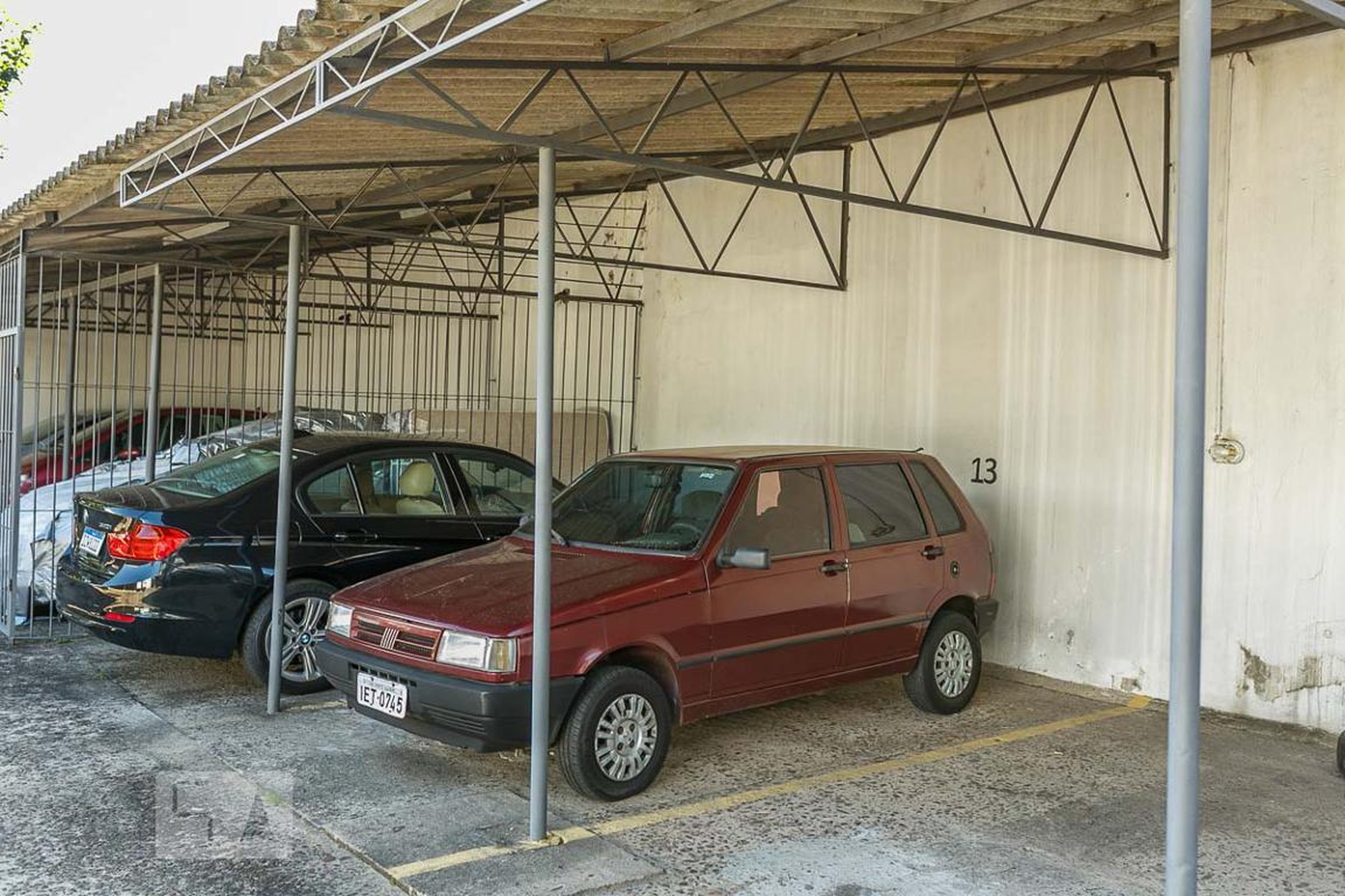 Estacionamento - Don Carlos