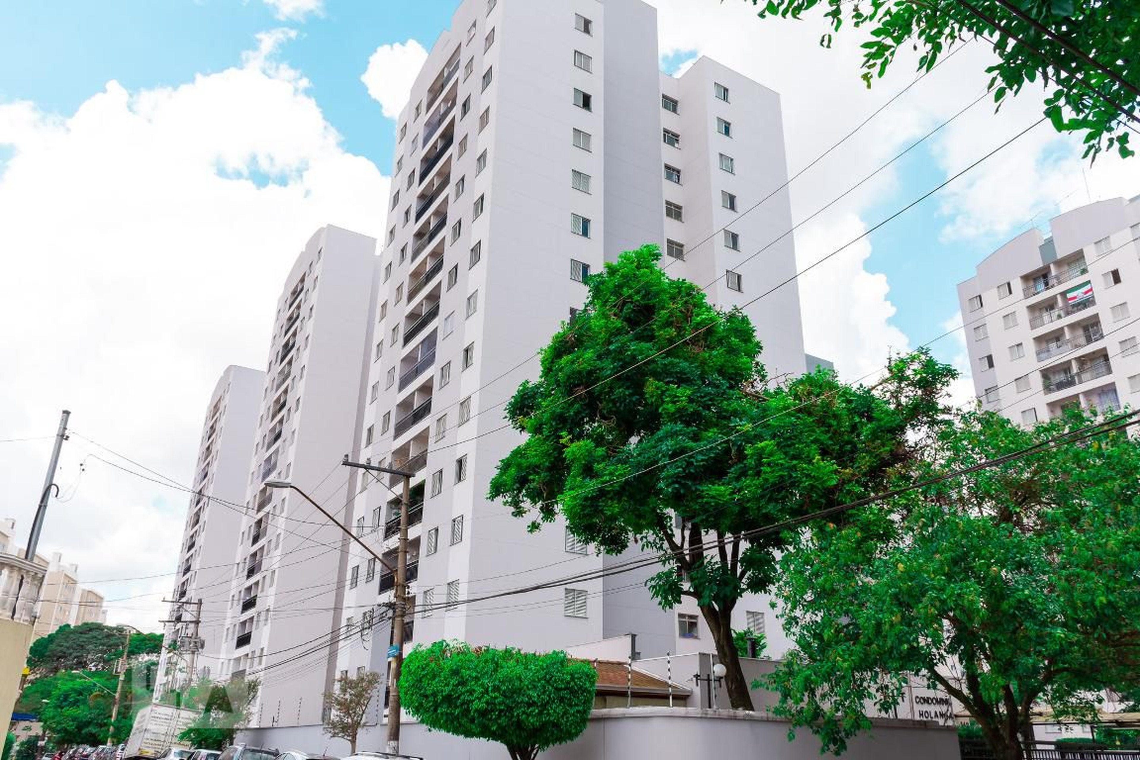 Fachada do Condomínio Condomínio Holanda