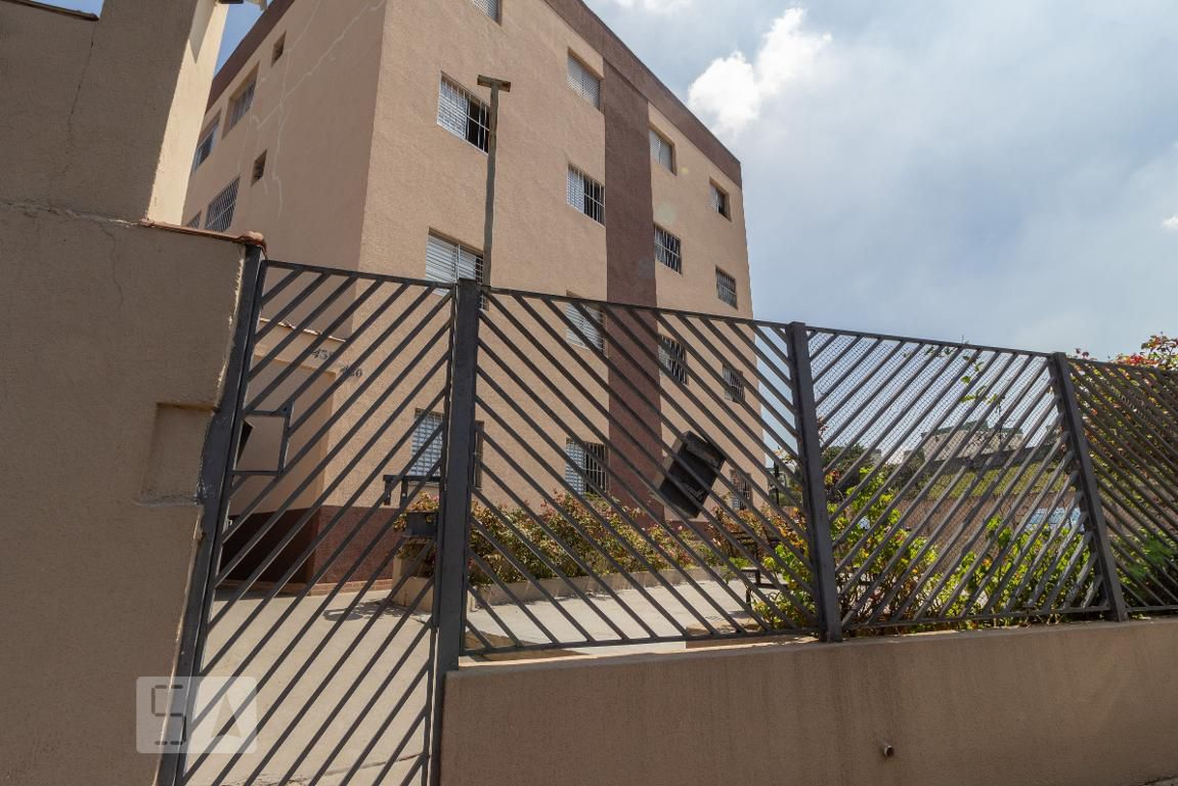 Fachada Condomínio Paineira