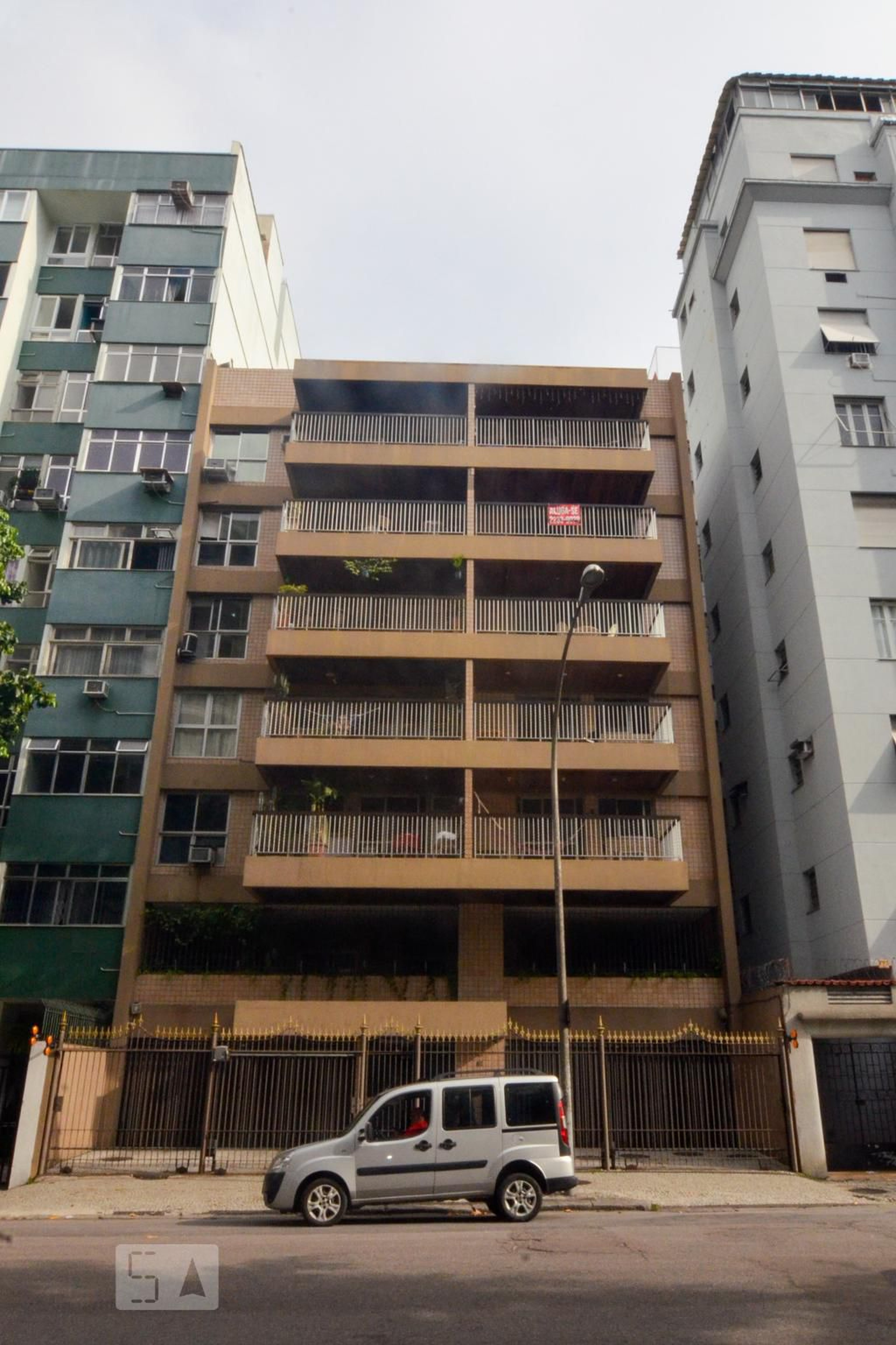 Fachada Condomínio em Rua Conde de Baependi, 15