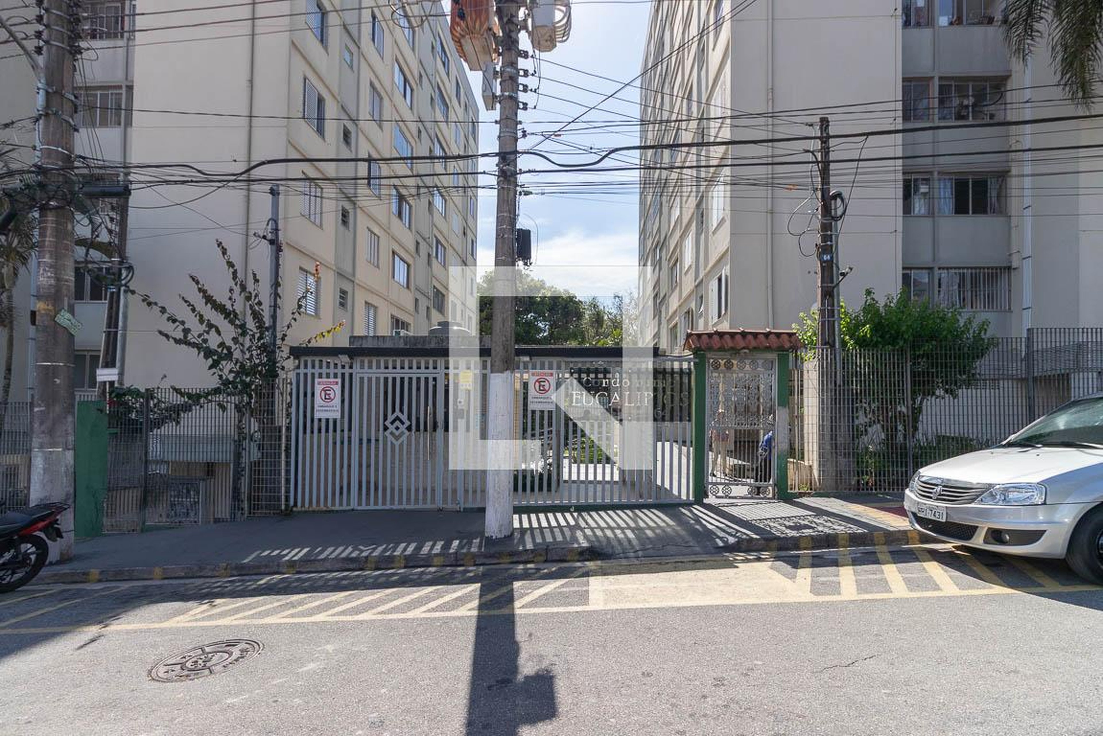 Fachada Condomínio Conjunto Habitacional dos Eucaliptos