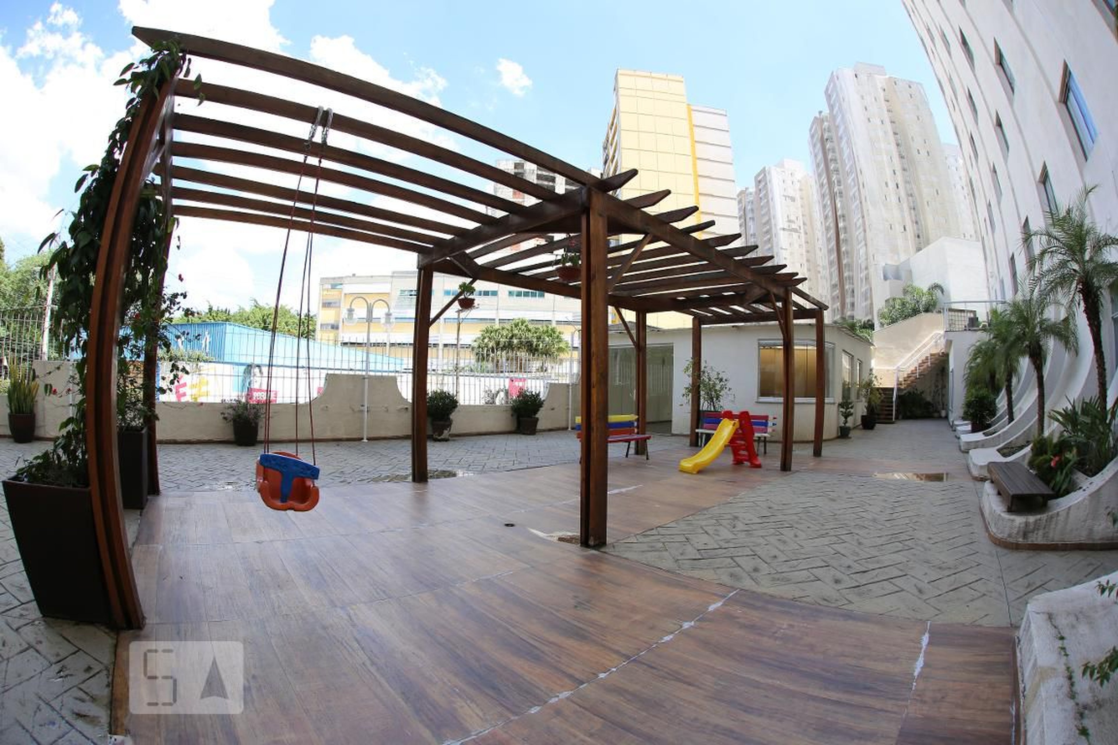 Playground - Adratico e Mediterrâneo