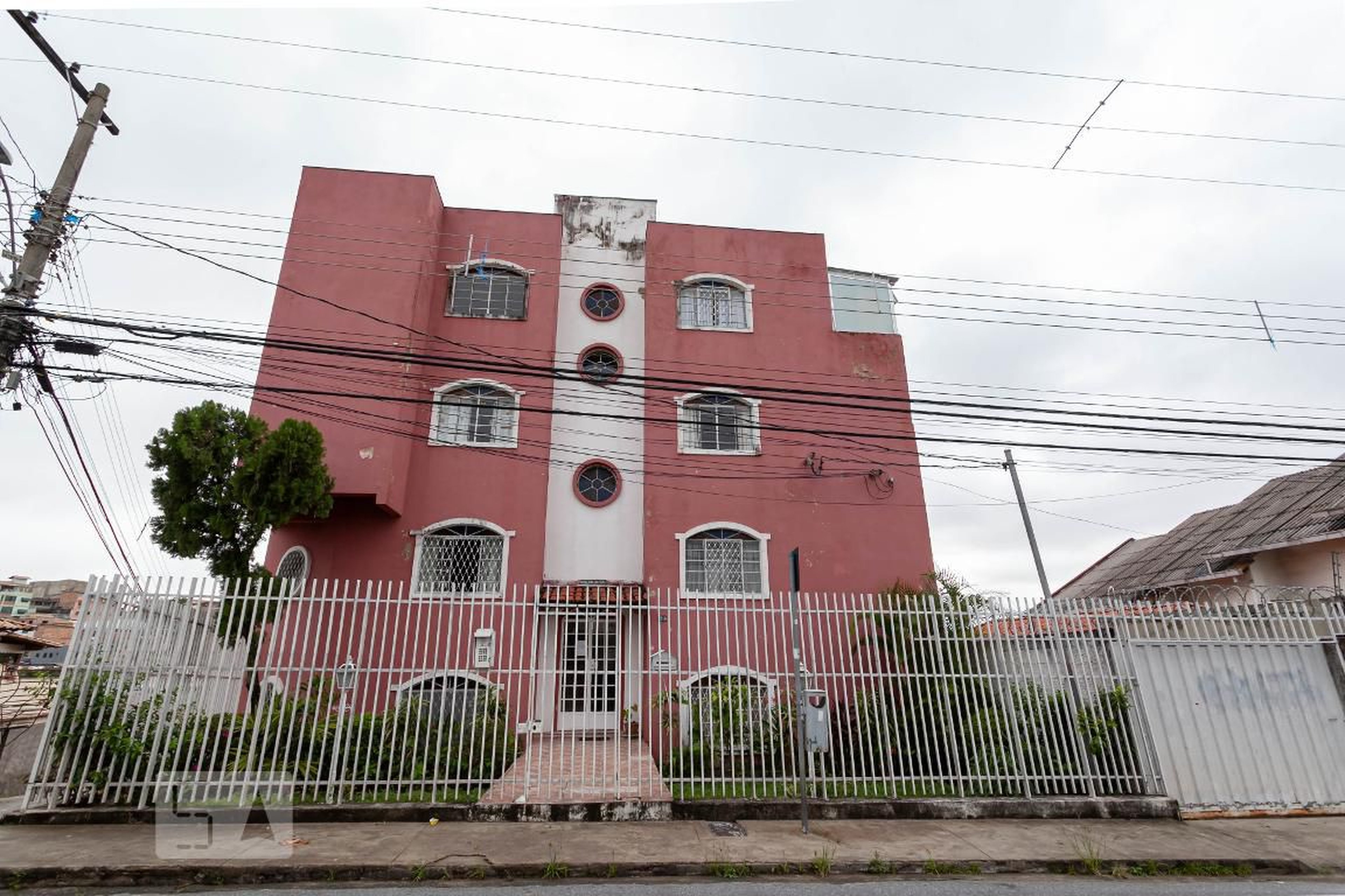 Fachada do Prédio Condomínio em Rua Itapetinga, 2216