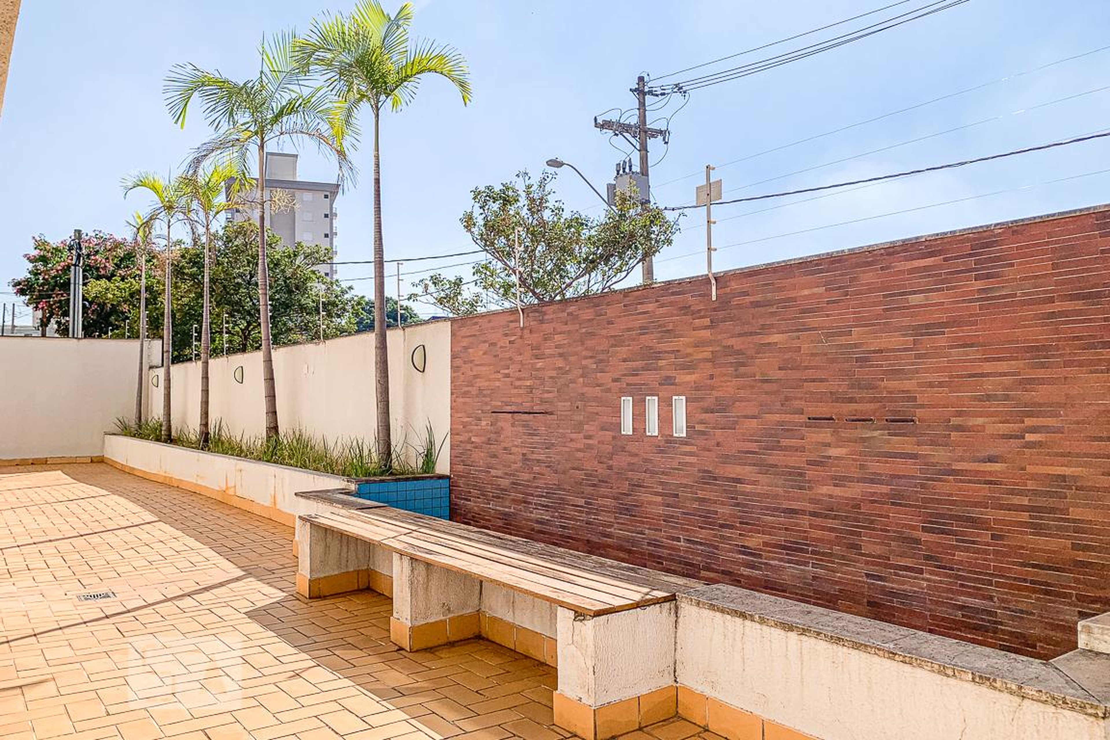 Condomínio - Residencial Argentio