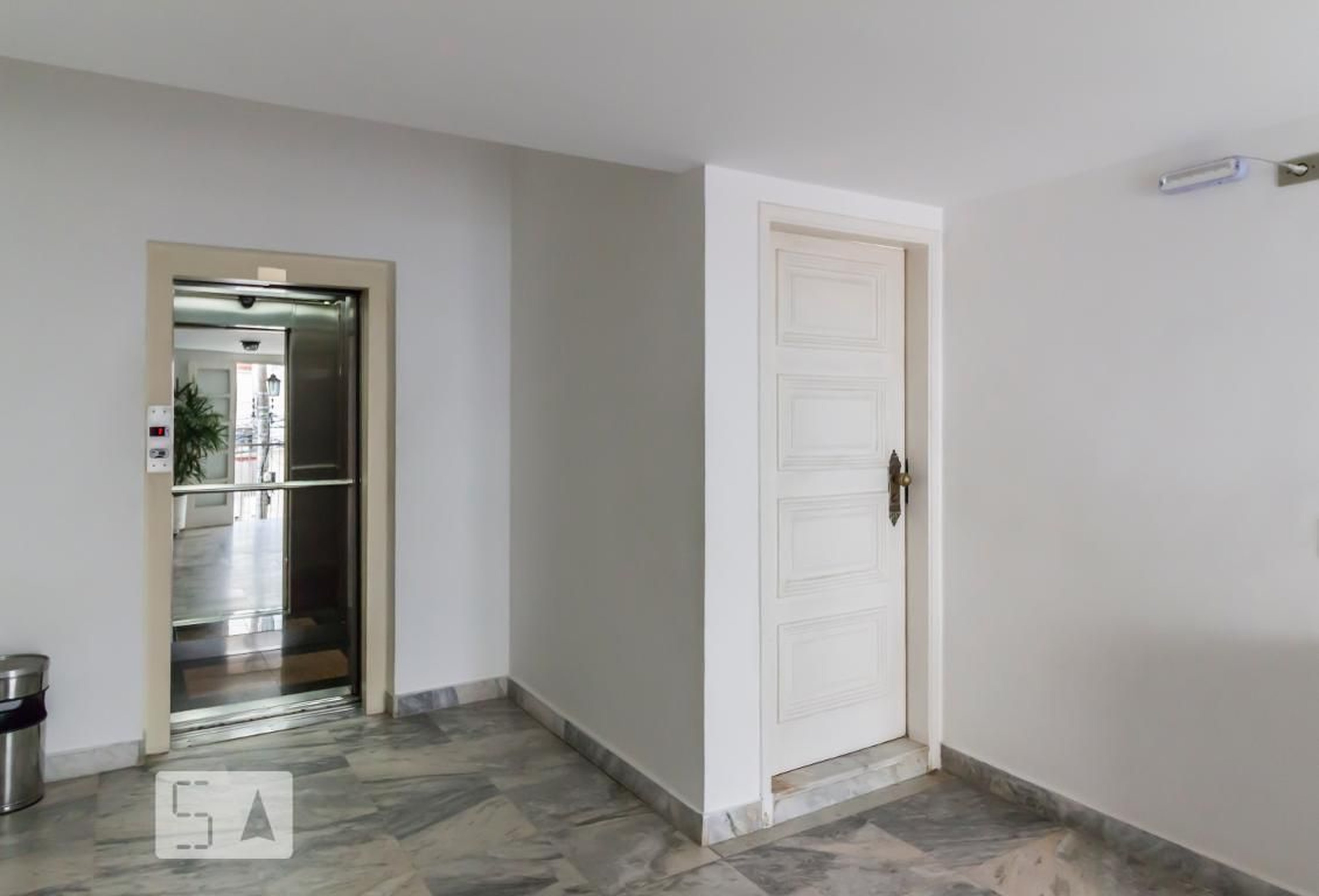 Hall de Entrada - Melanie