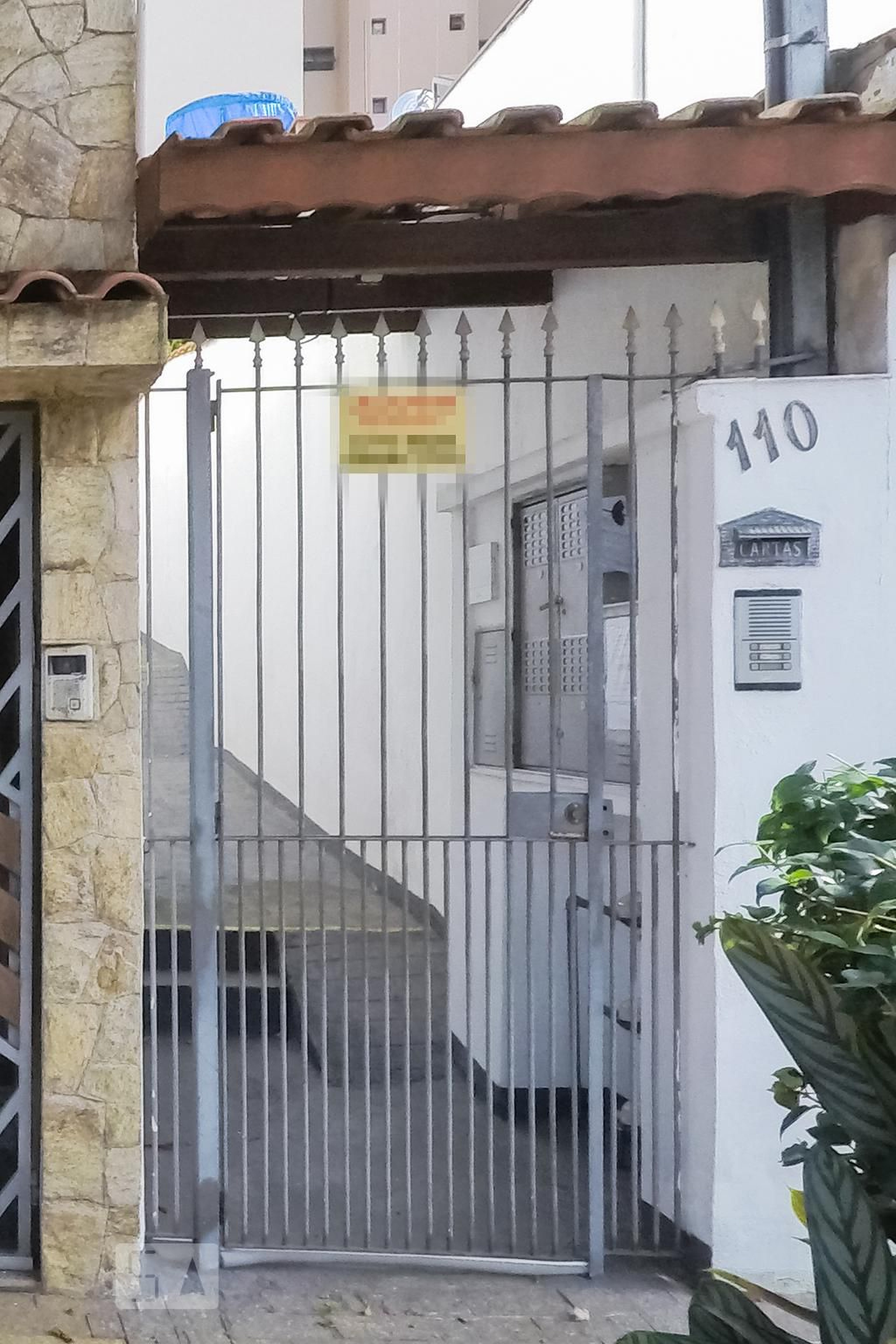 Fachada Condomínio em Rua Correia Salgado, 110