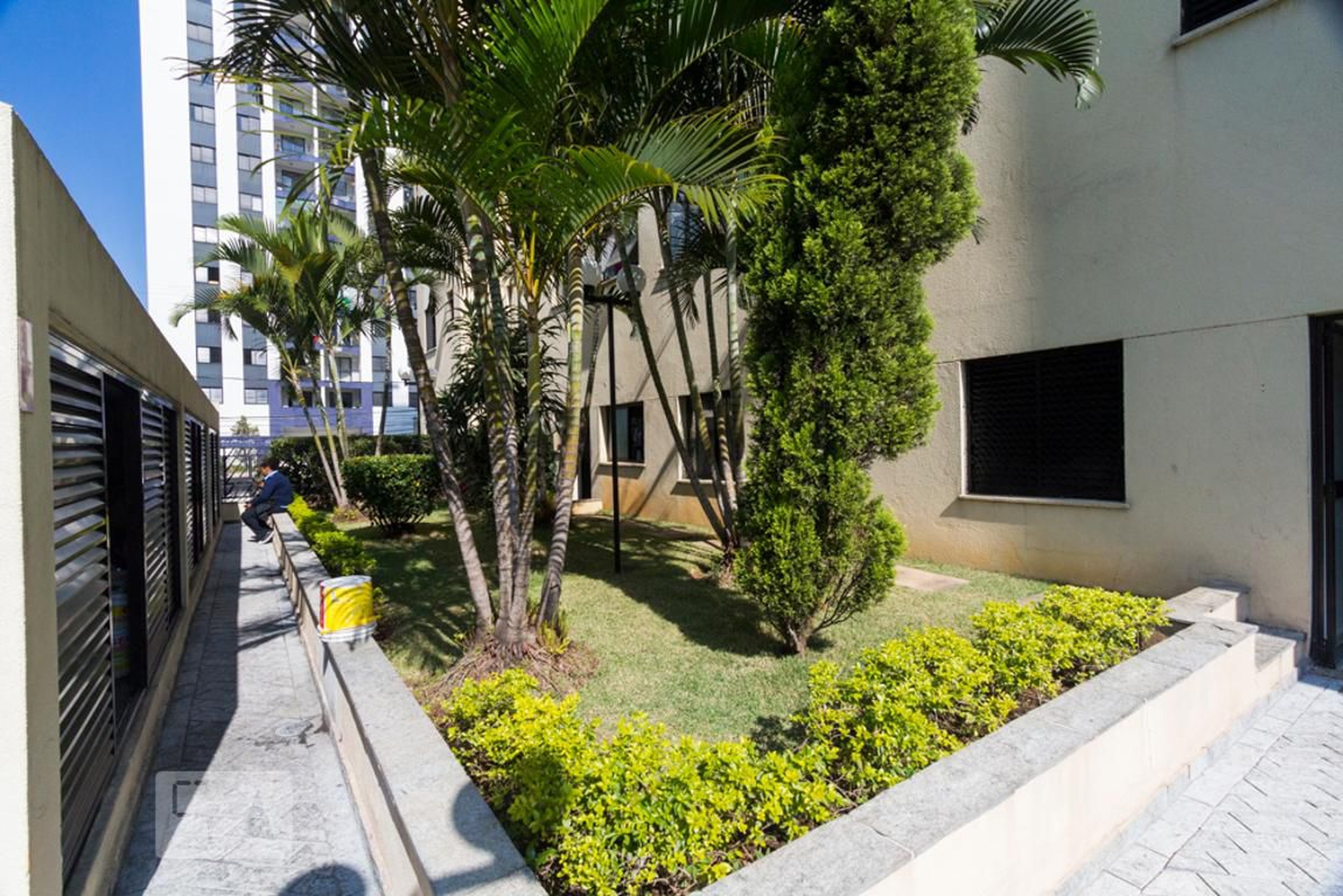 Área Externa - Edifício Cannes