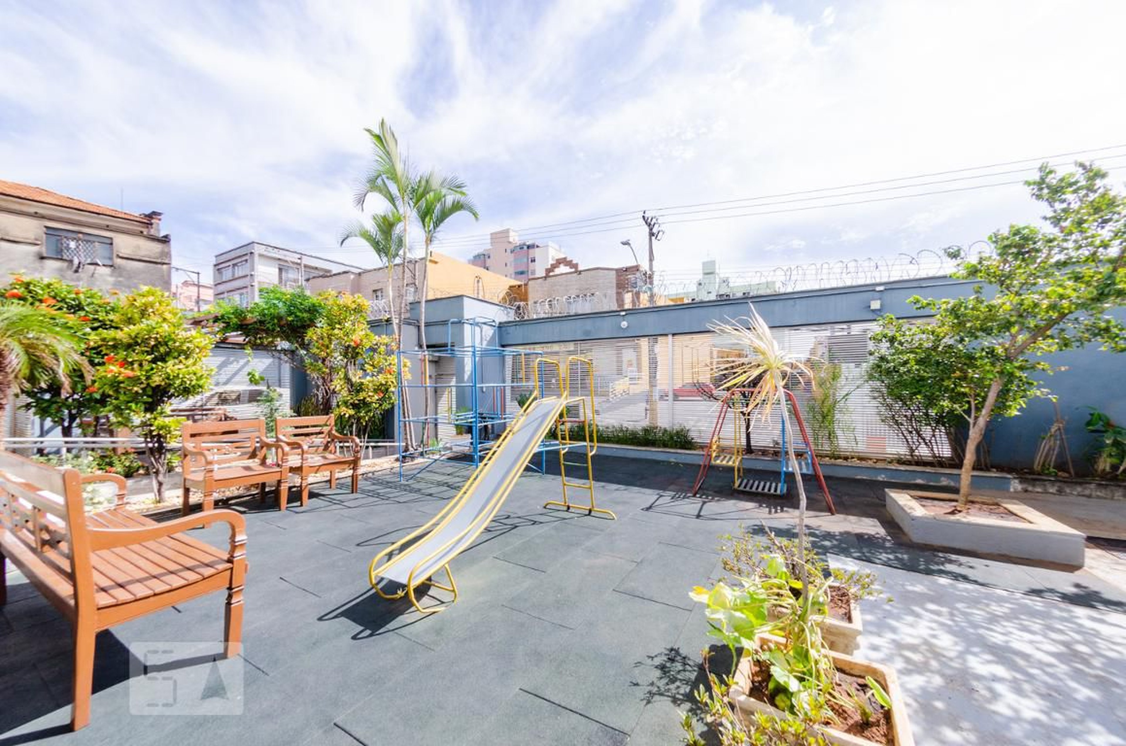 Playground - Elizabeth Alves