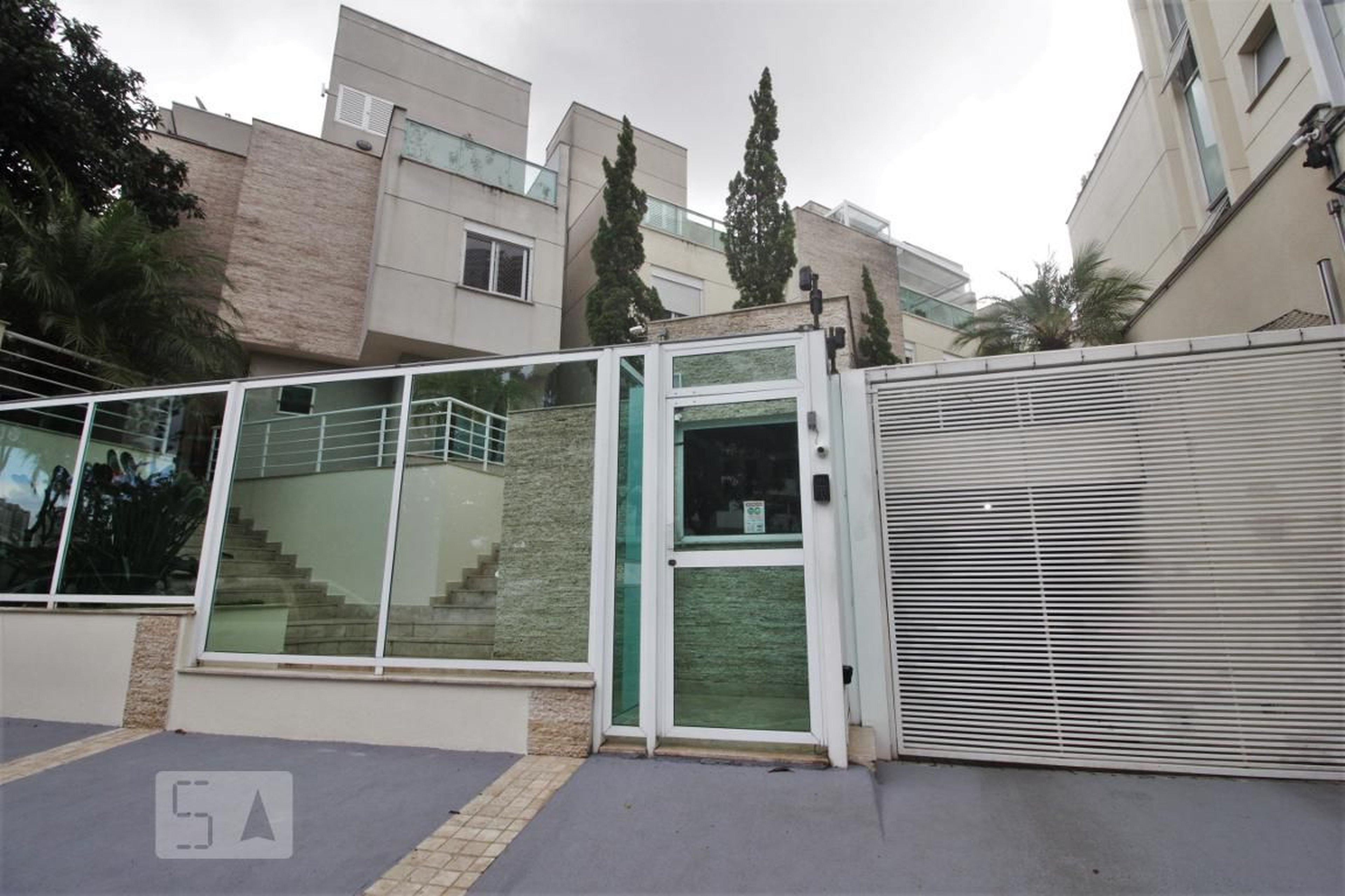 Fachada do Condomínio Condomínio Melbourne Residence