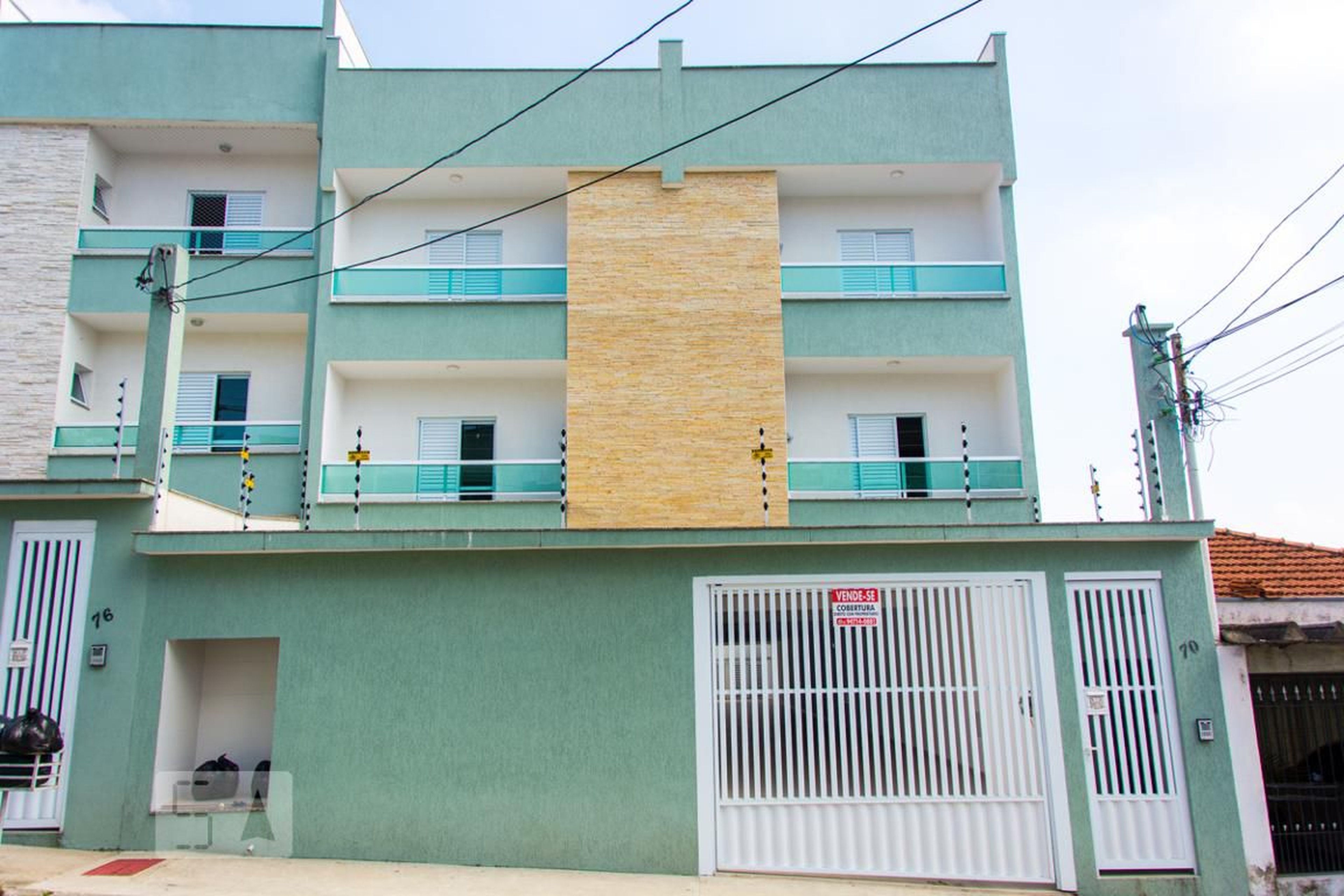 Fachada Condomínio em R. Francisco Otaviano, 70