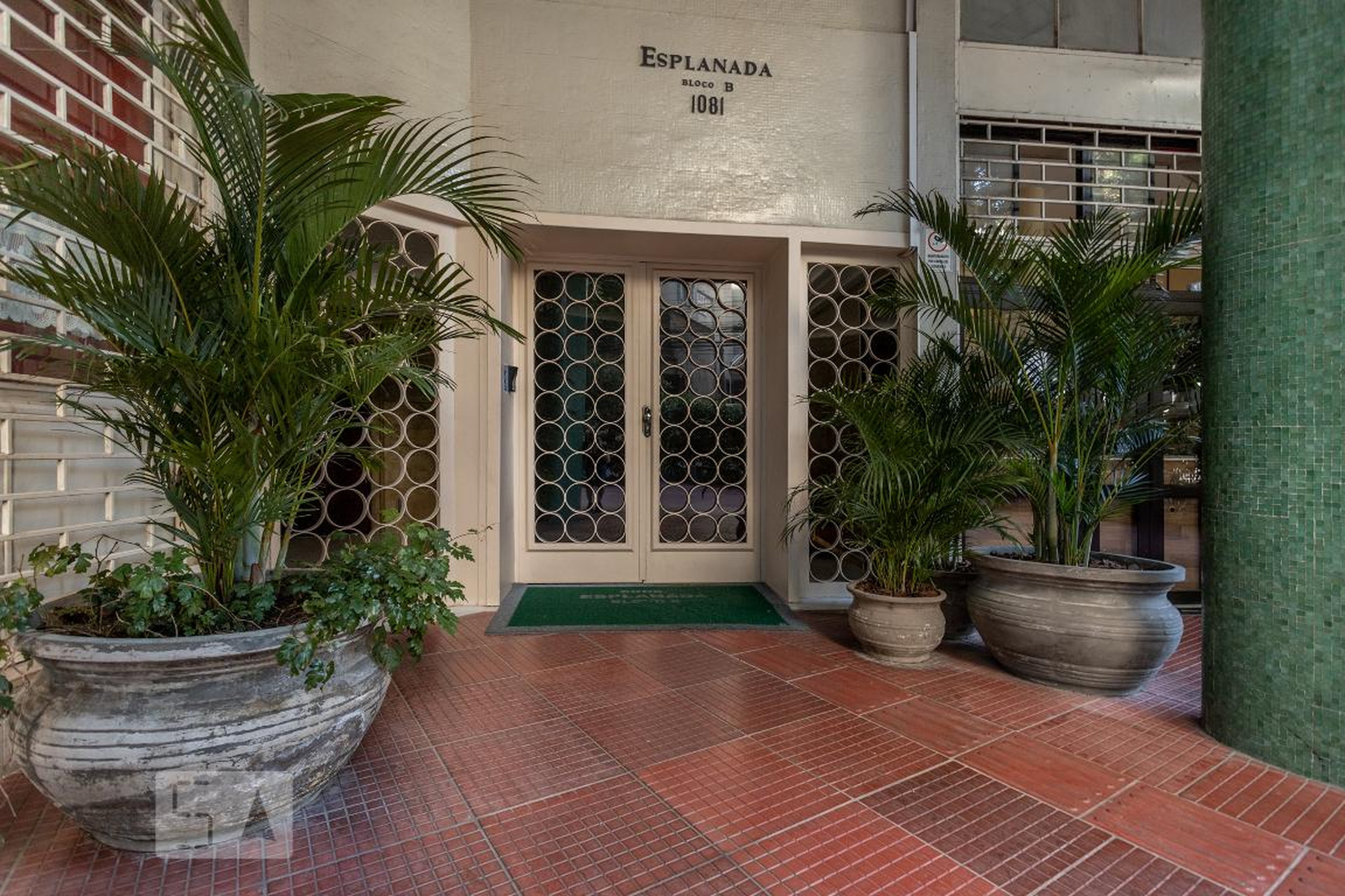 Entrada - Esplanada