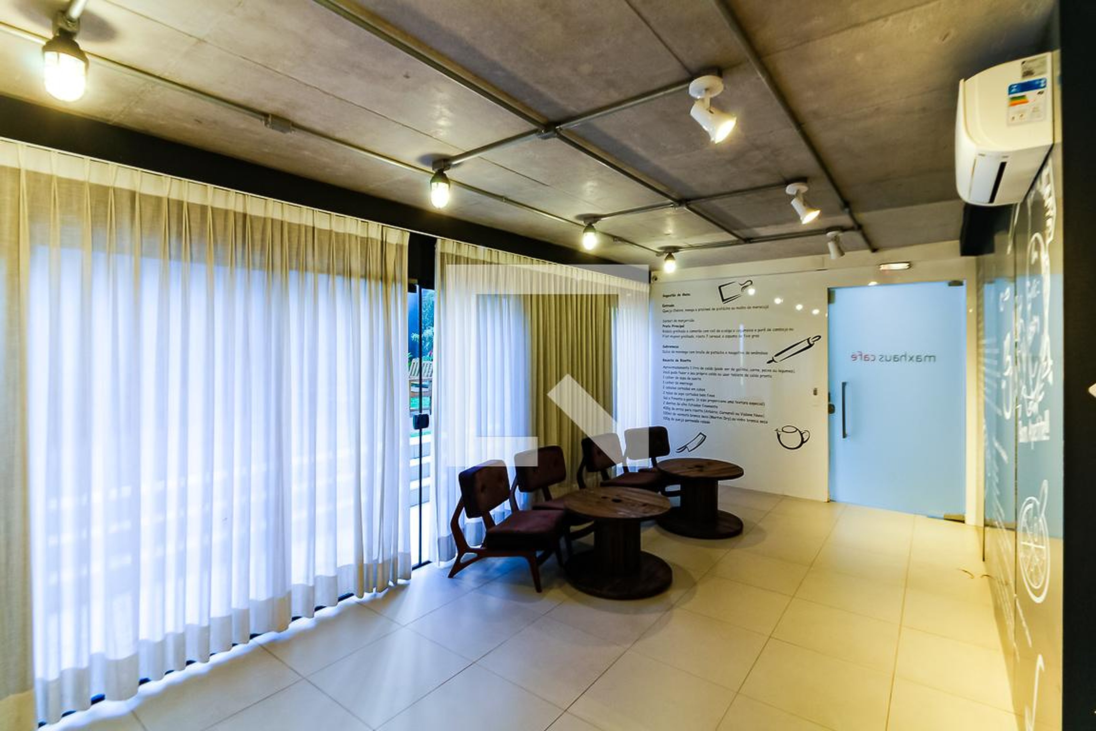 Salão de Festas - Maxhaus Santana