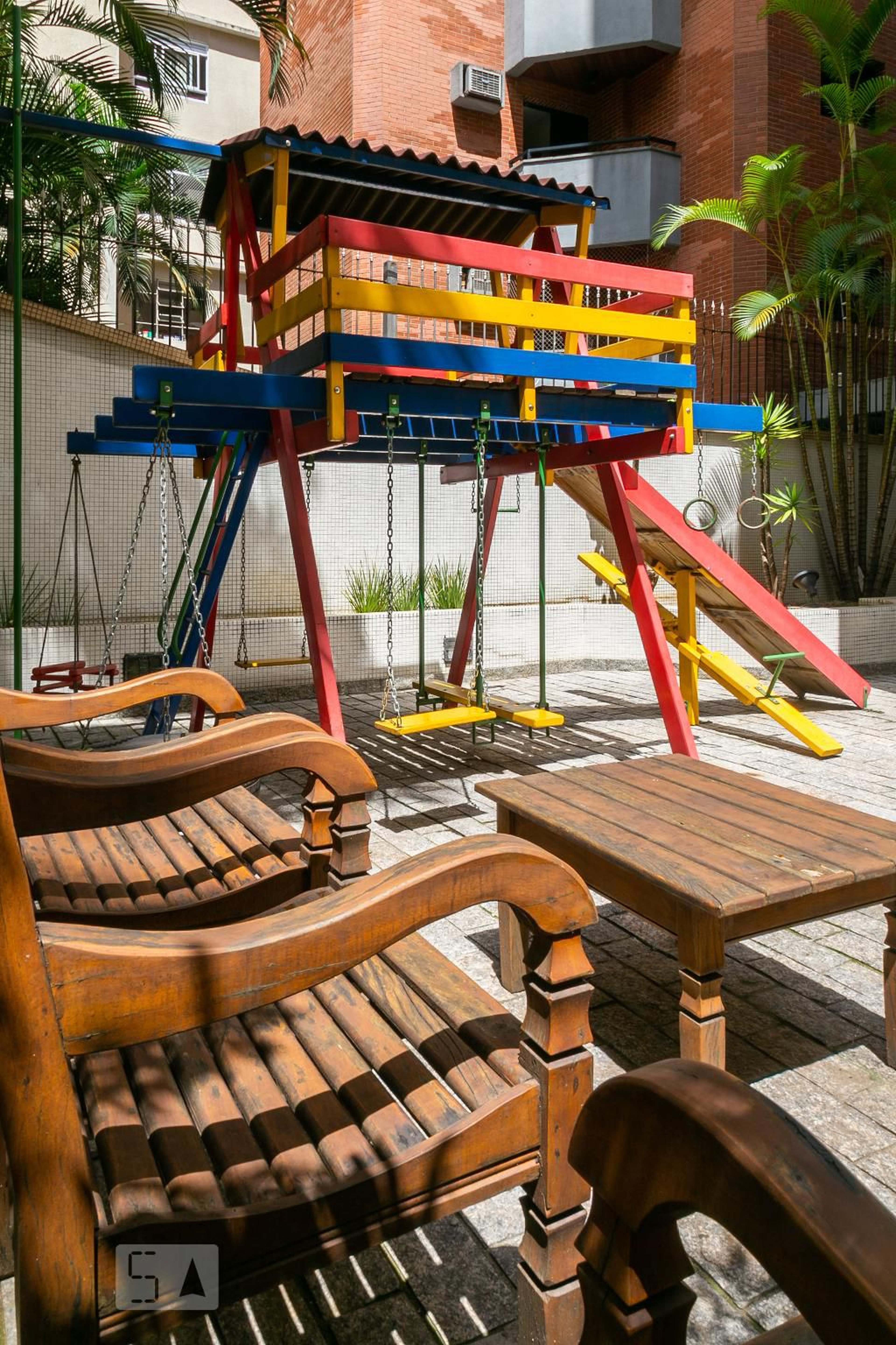 Playground - Queen Julie