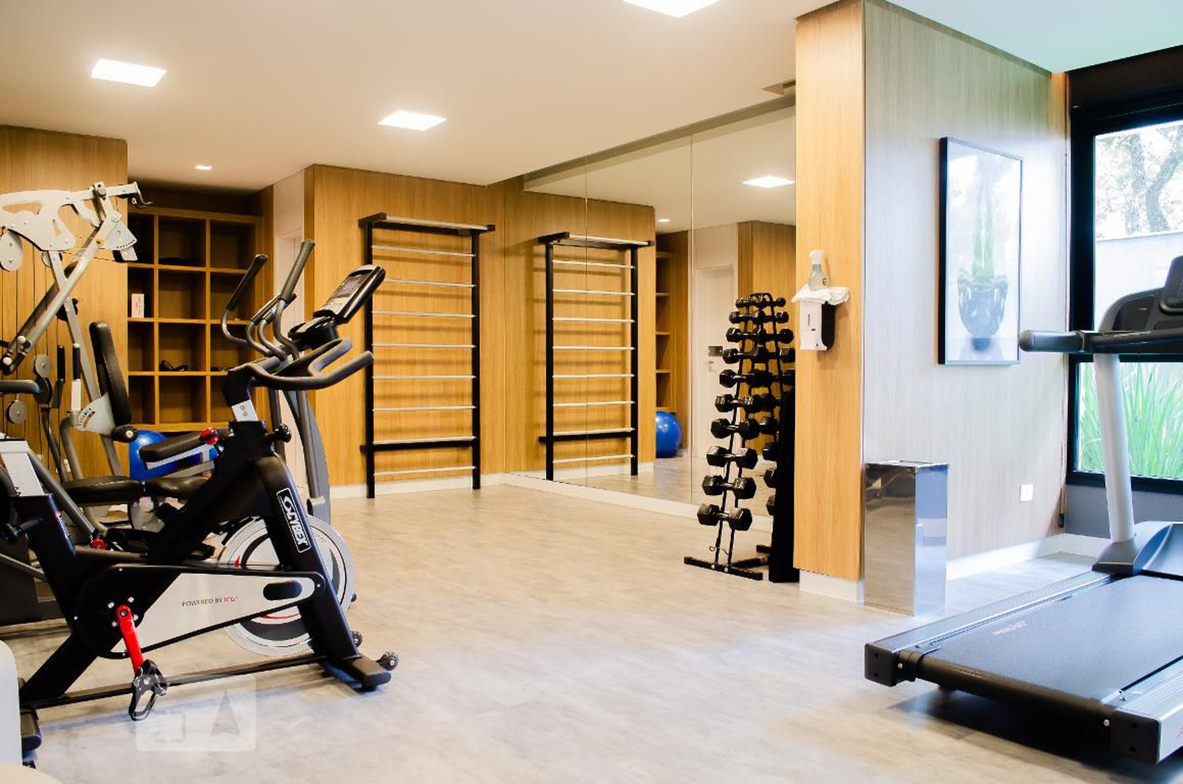 Academia - Trend Home Soho