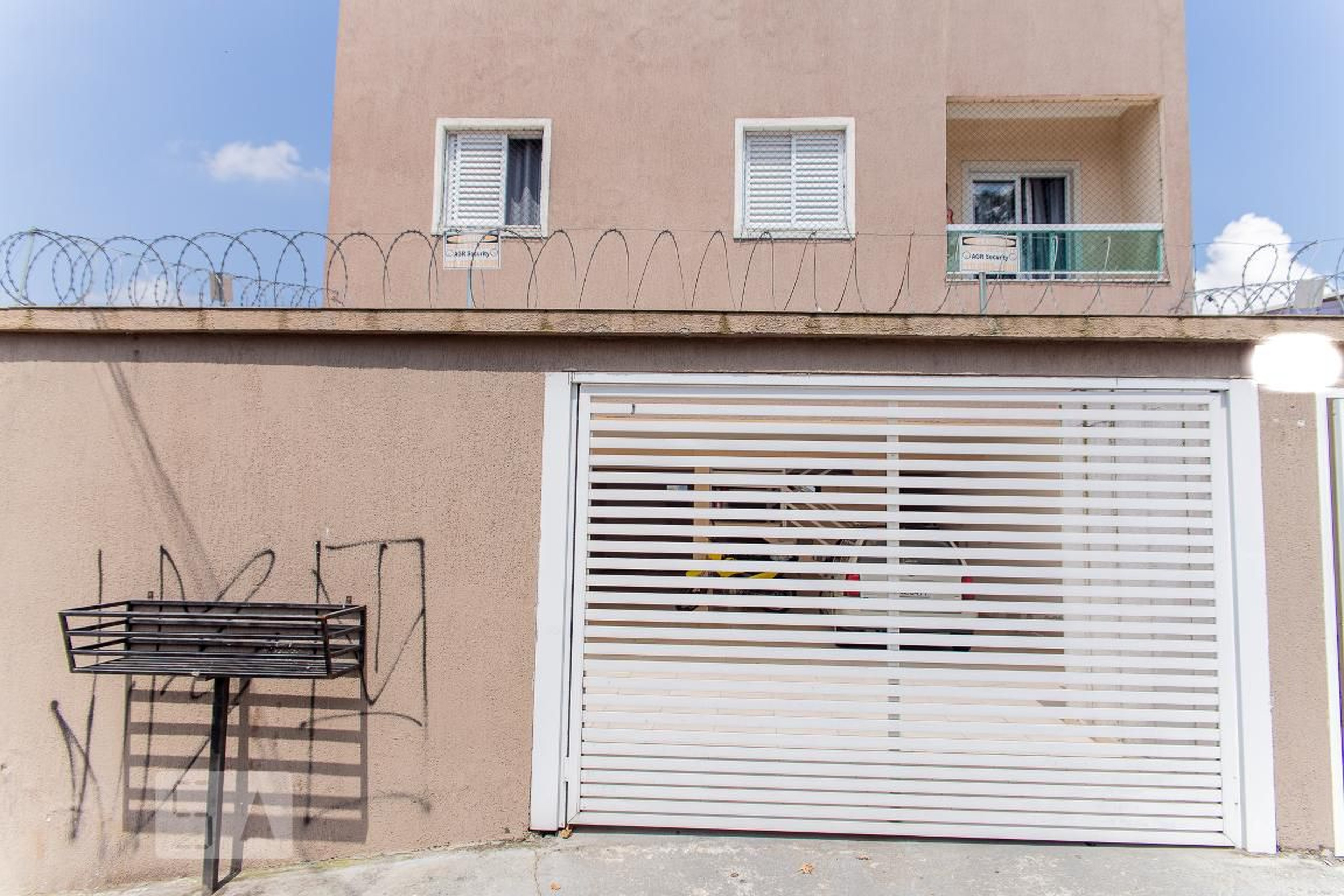 Fachada Condomínio em Rua Maldonado, 55