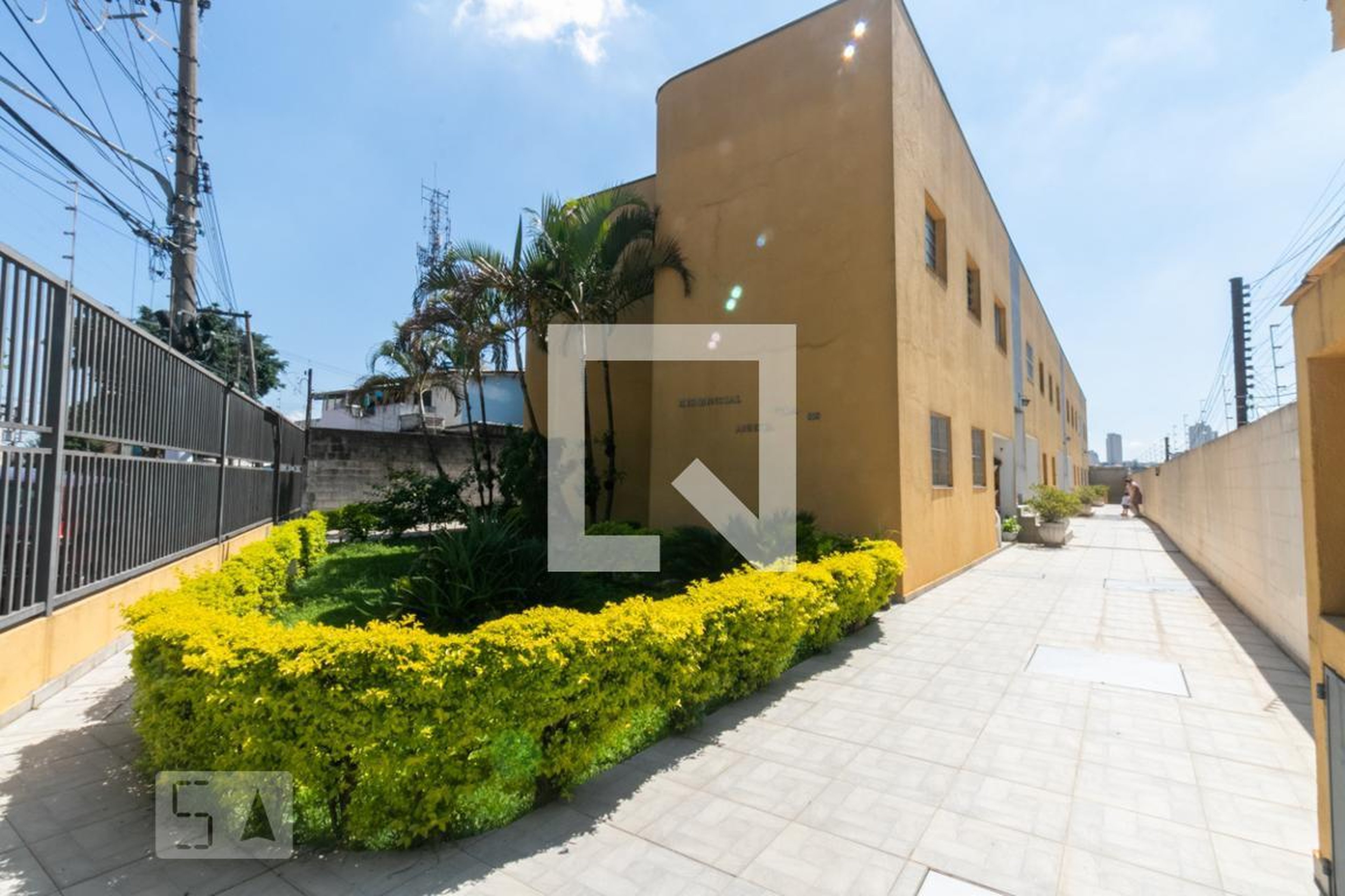 Fachada Condomínio em Rua Hemisfério, 803