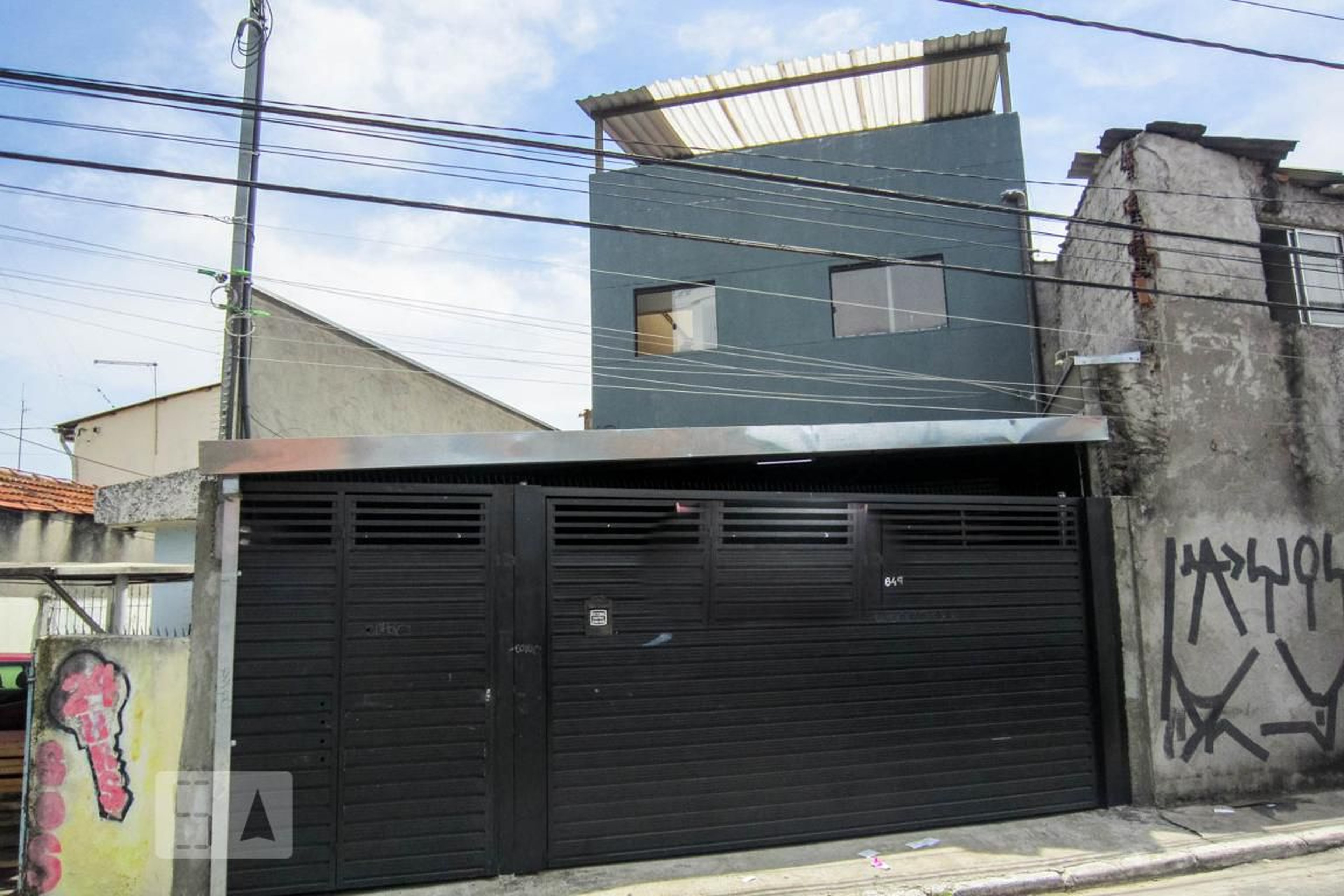 Fachada Condomínio em Rua Lopes da Costa, 849