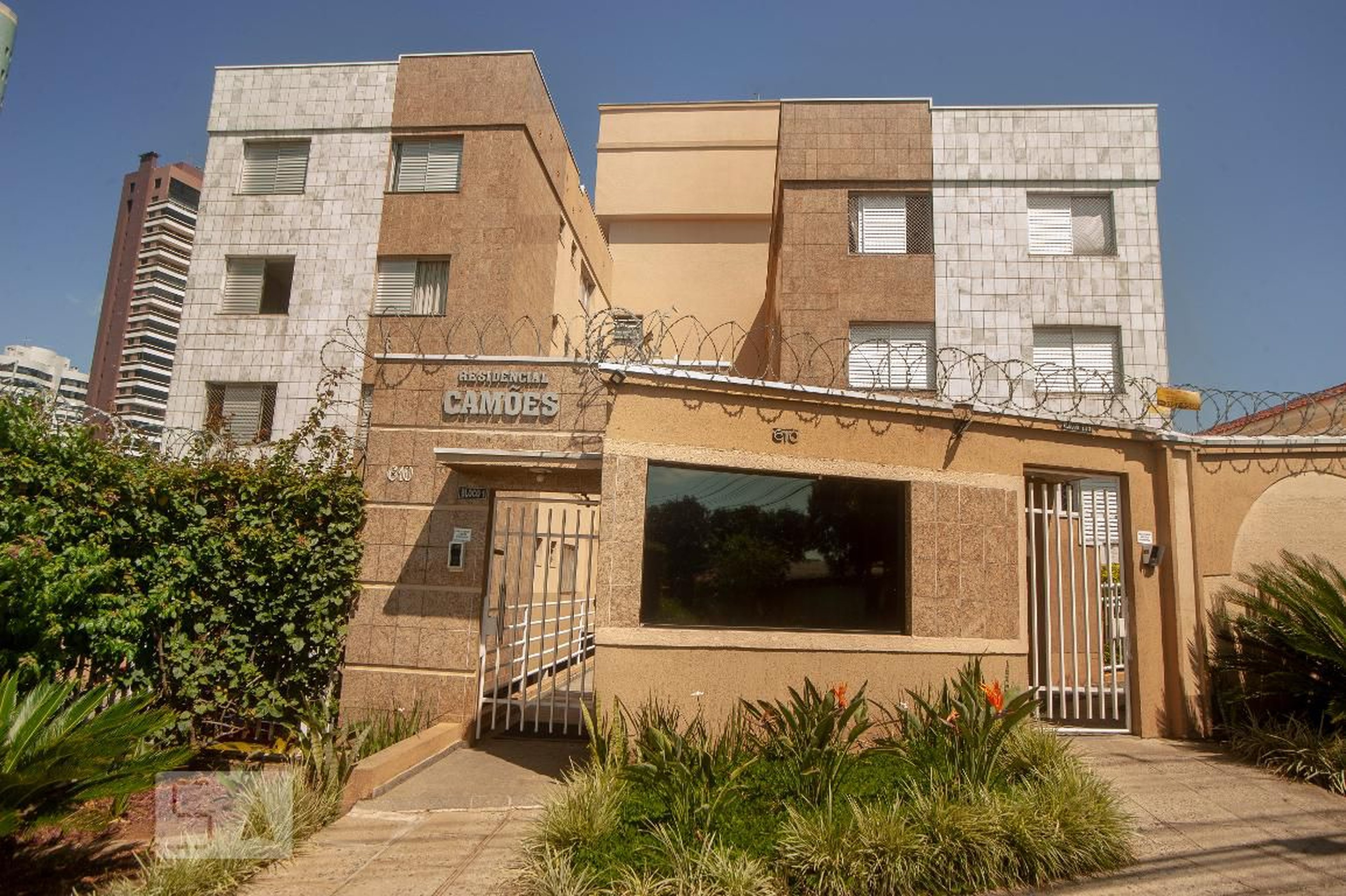 Fachada Residencial Camões