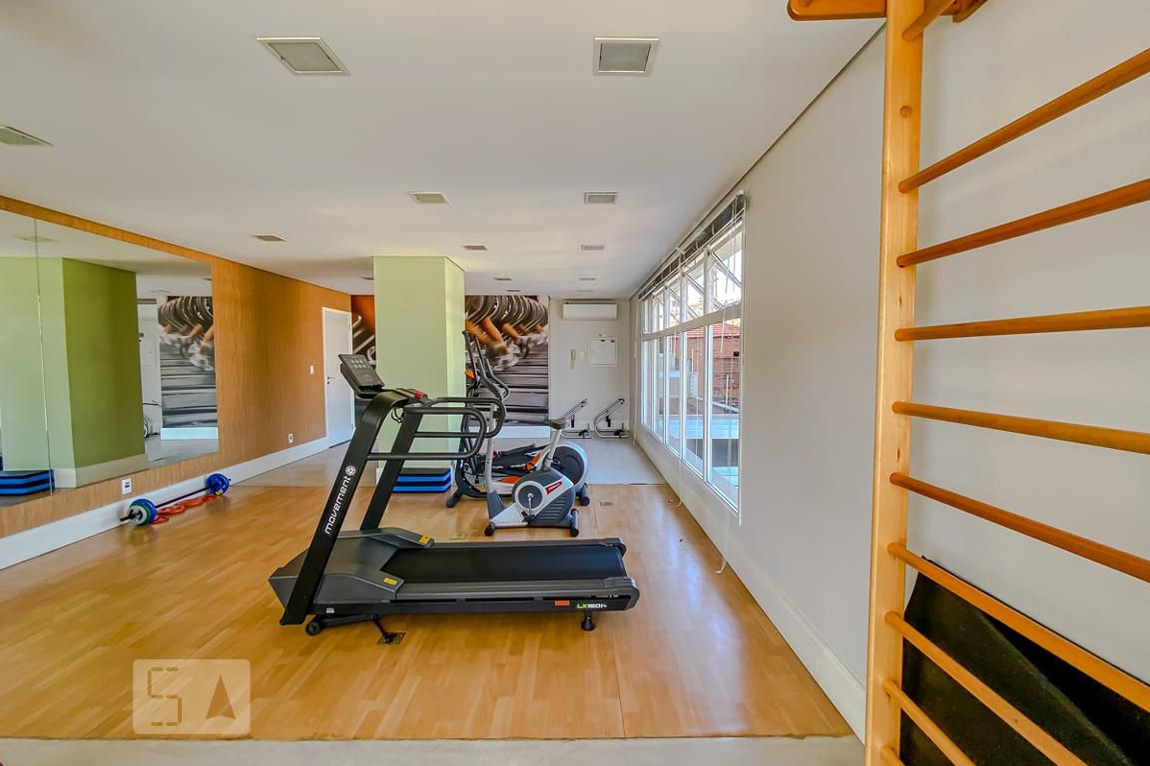 Academia - Unique View