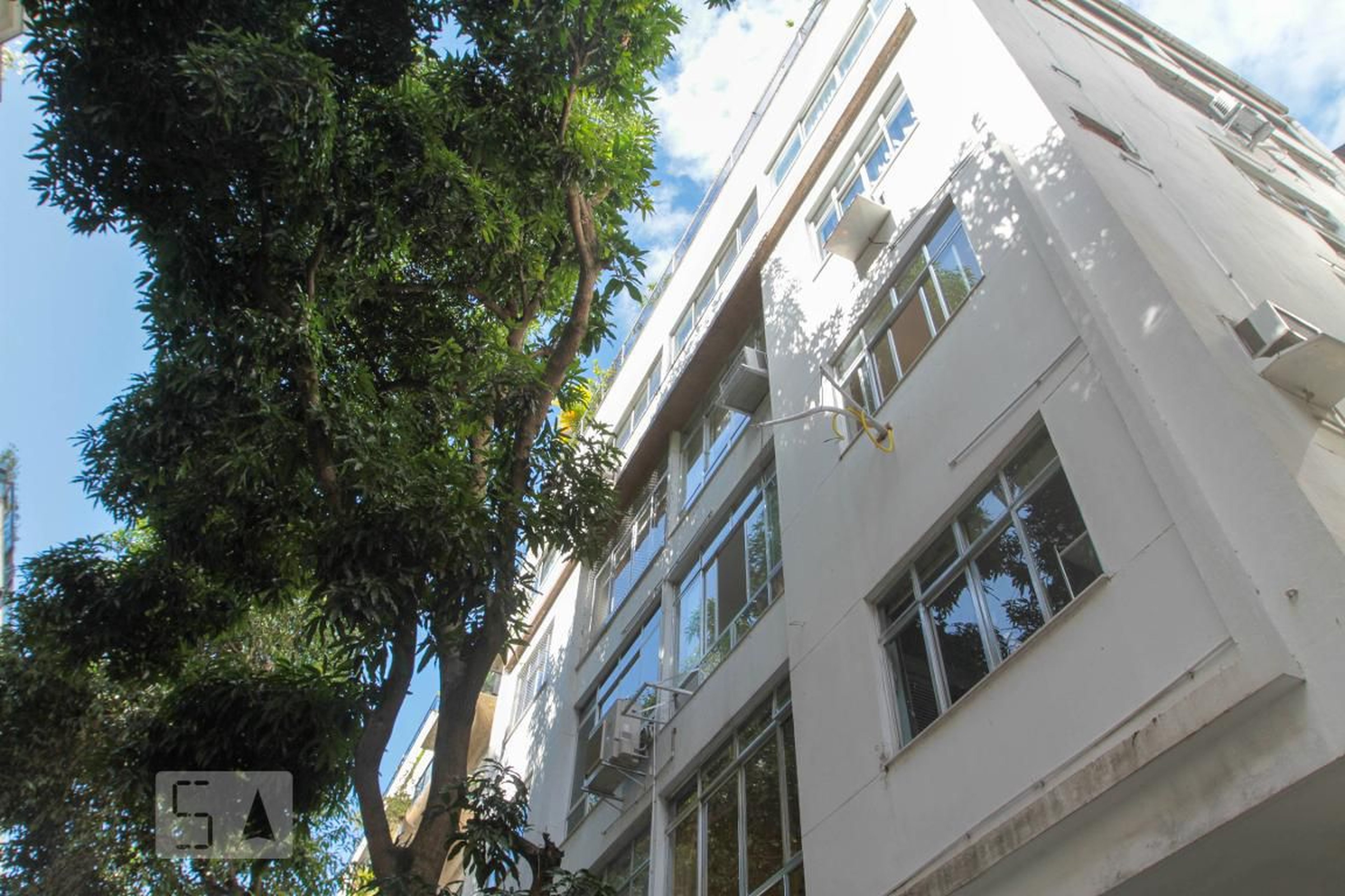 Fachada do Prédio Condomínio em Rua Timóteo da Costa, 215