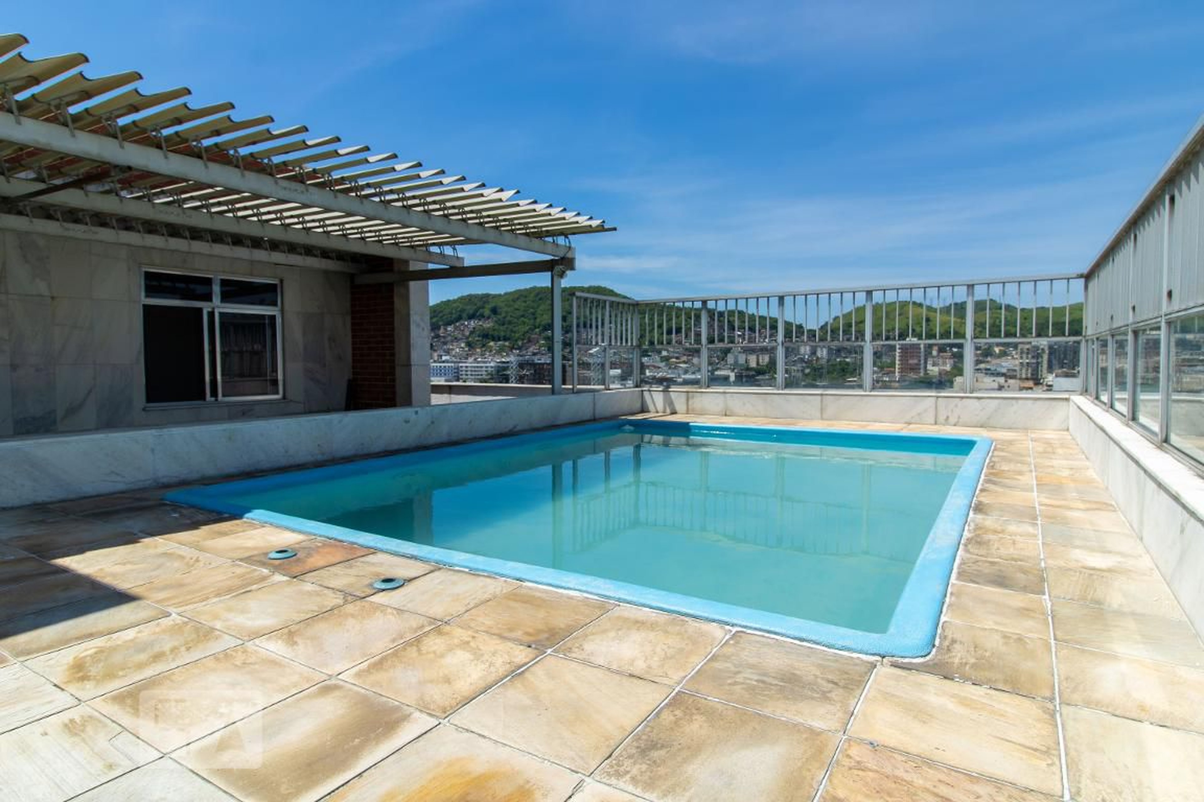 Piscina - Edifício Relevo VI