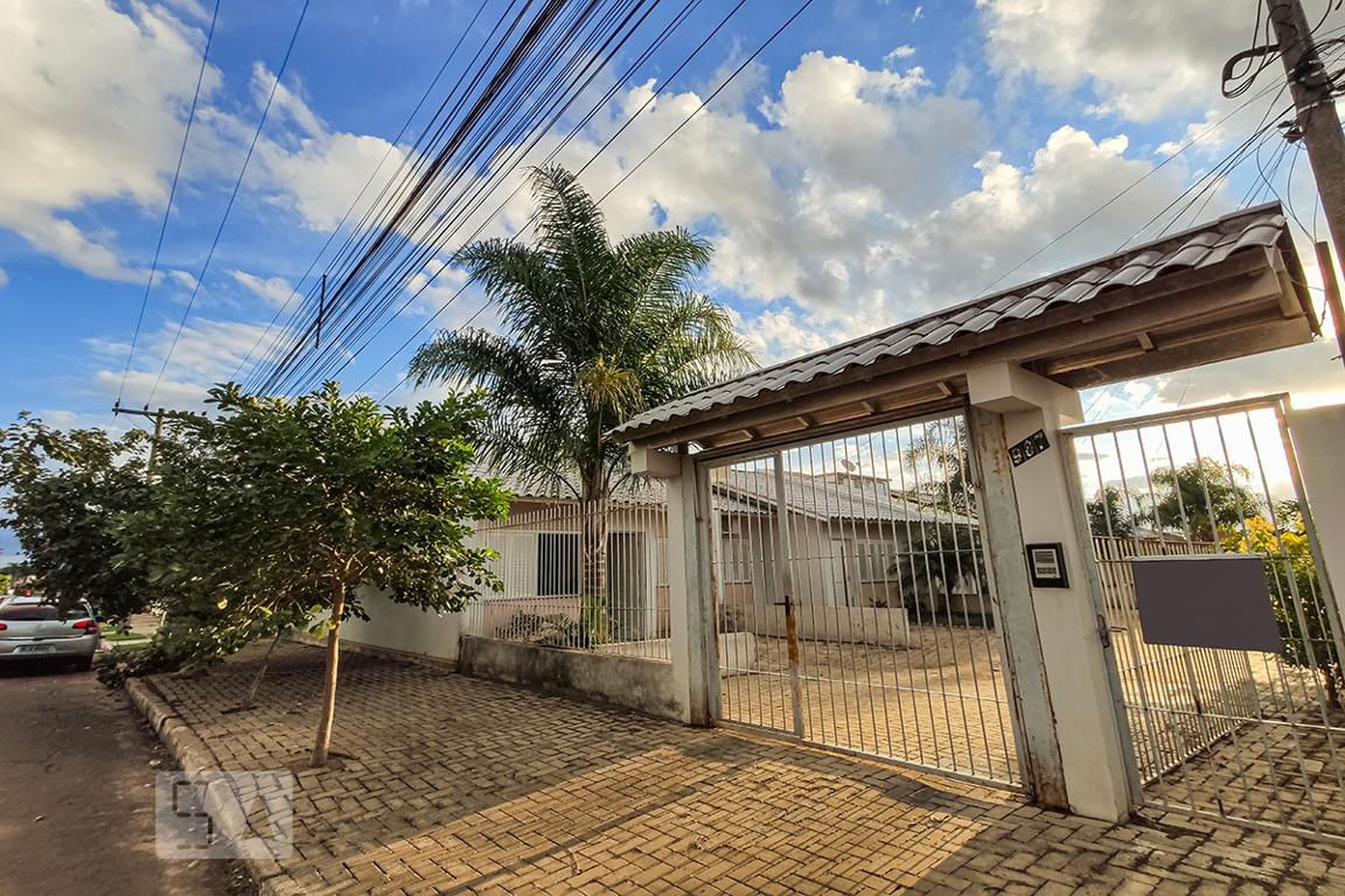 Fachada do Condomínio Condomínio em Rua Helmuth Heldt, 987