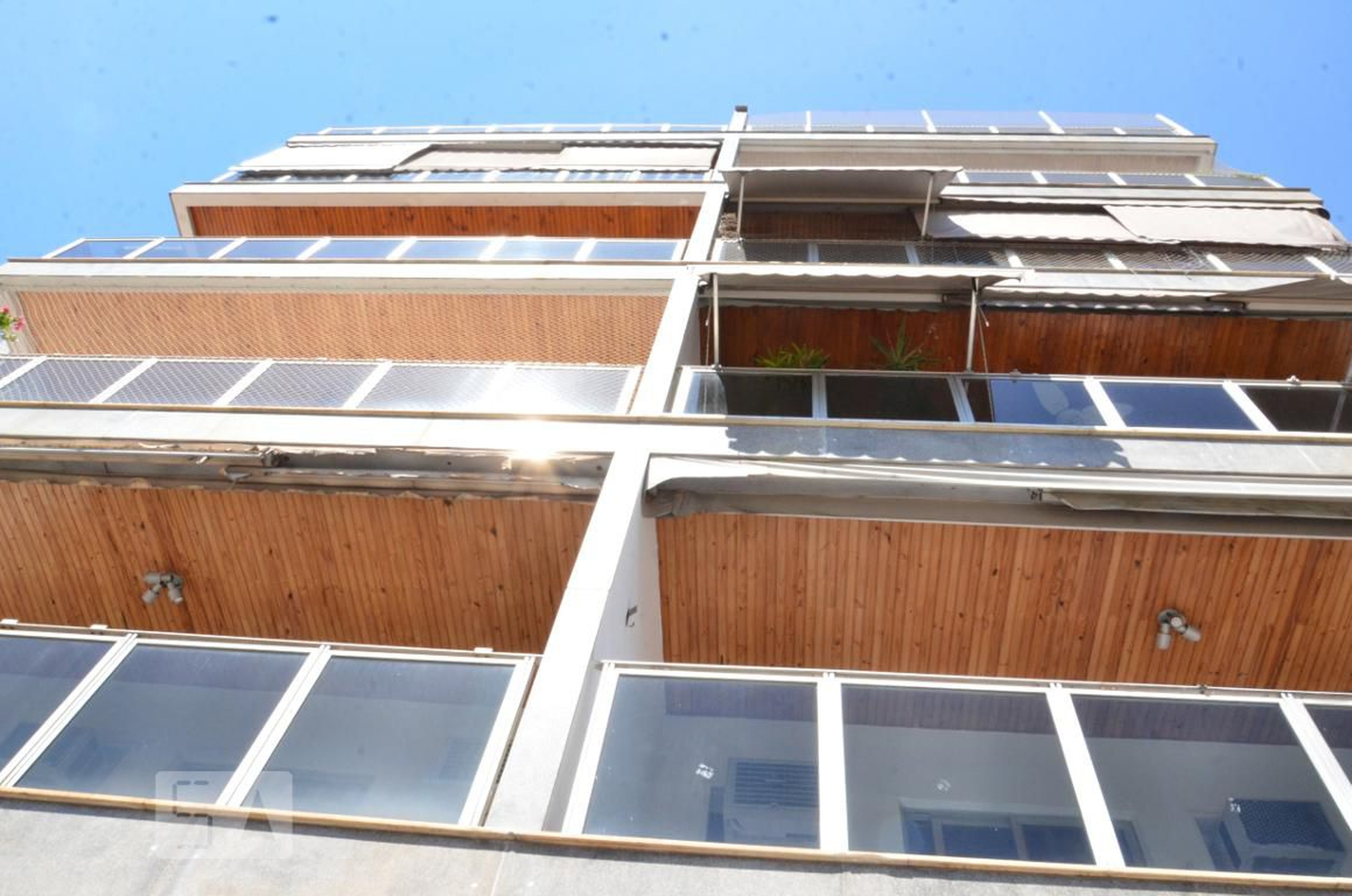 Fachada Condomínio em Rua José Bonifácio, 278