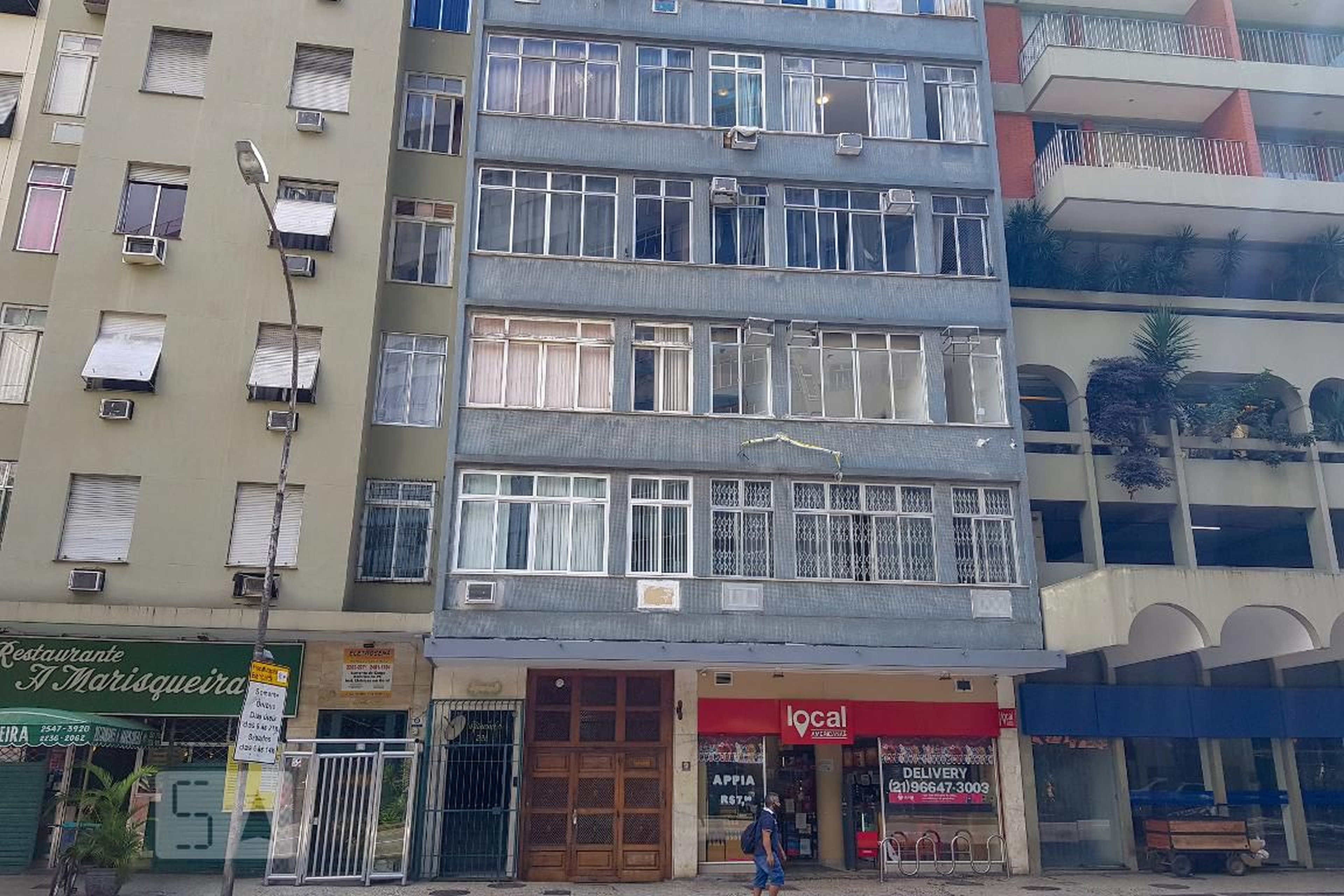 Fachada Condomínio em Rua Barata Ribeiro, 228