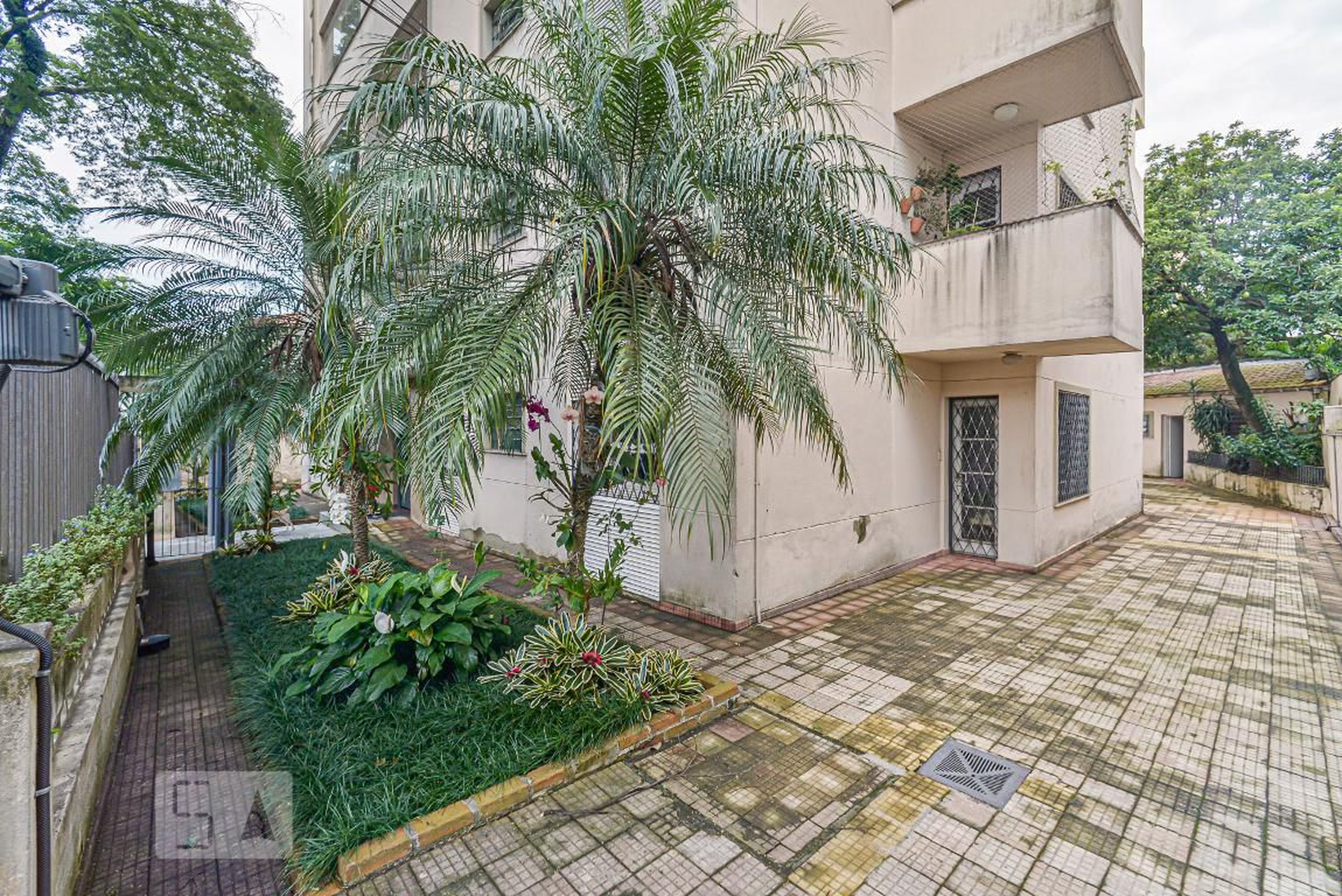 Entrada Social - Edifício São Manoel