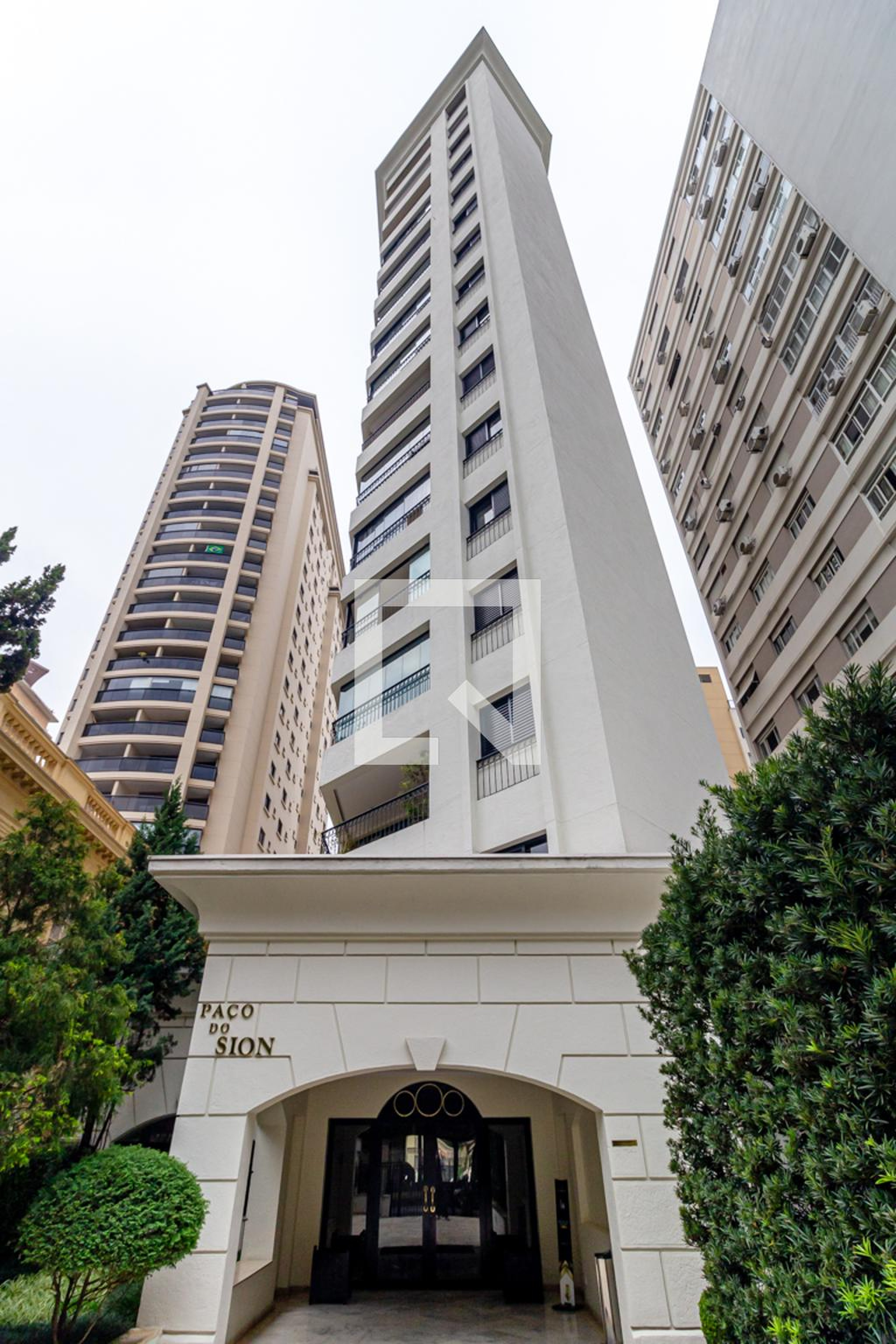 Fachada Condomínio Paço do Sion
