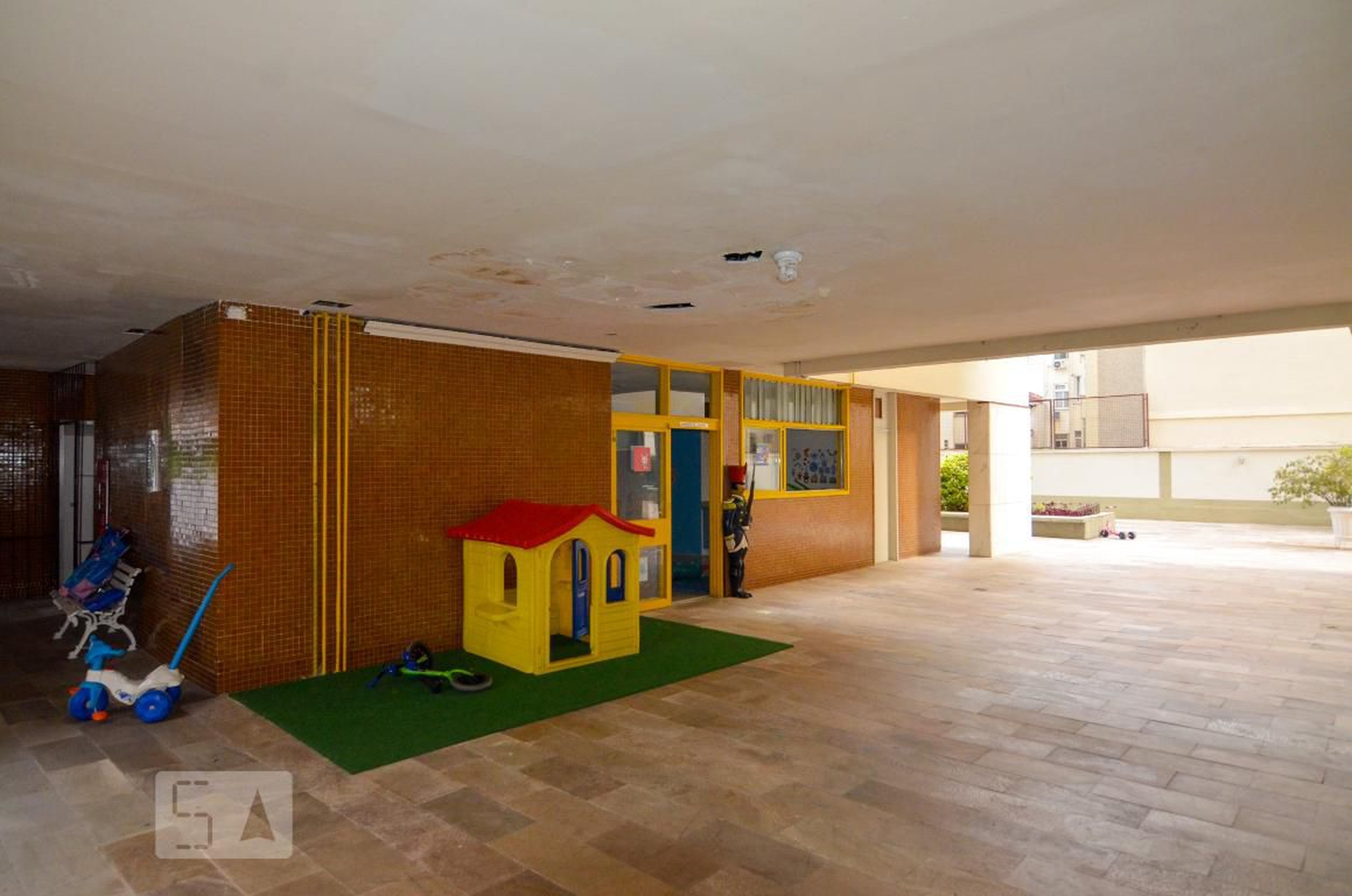 Parquinho - Edifício Presidente Rodrigues Alves