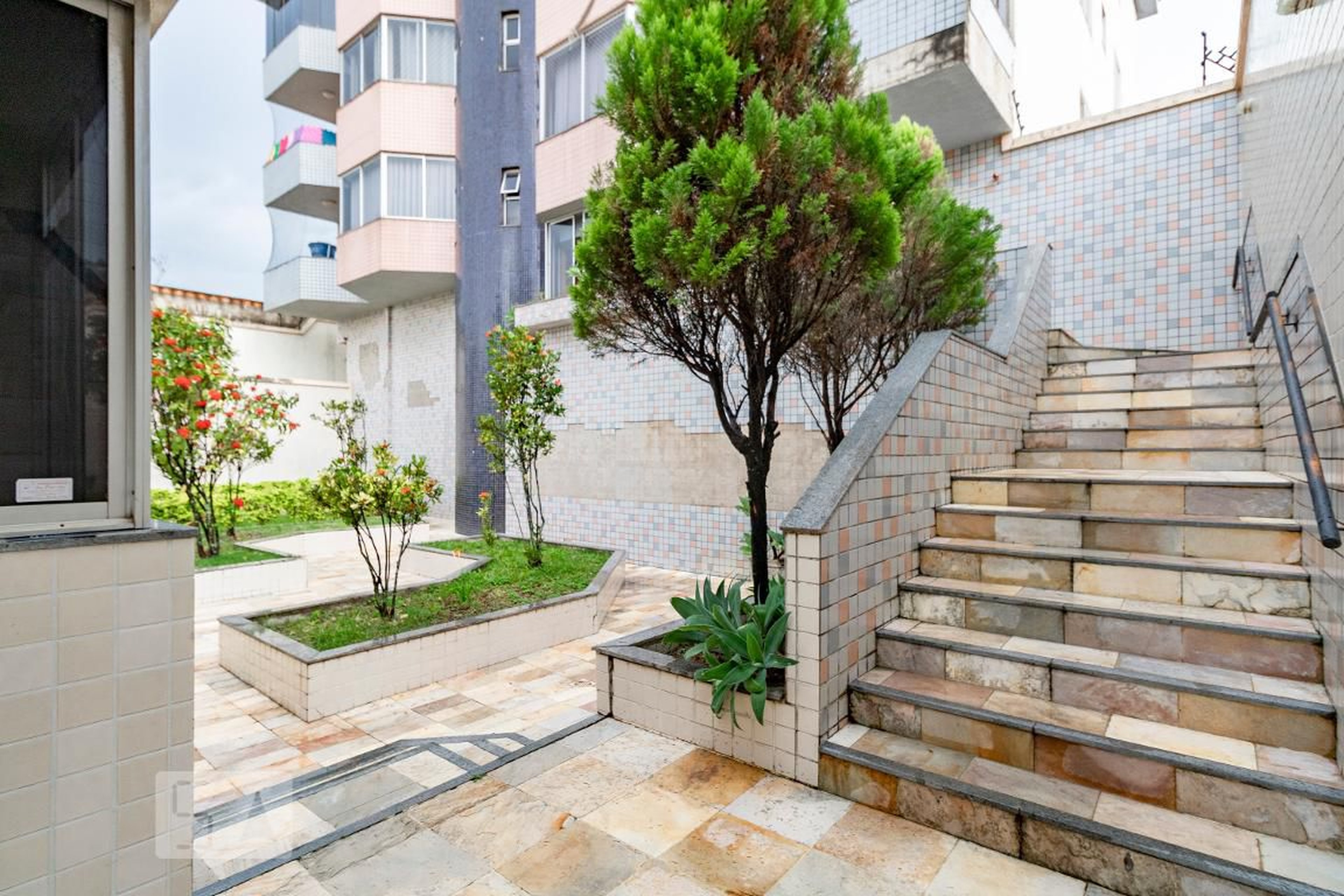 Entrada - Edifício Quebec