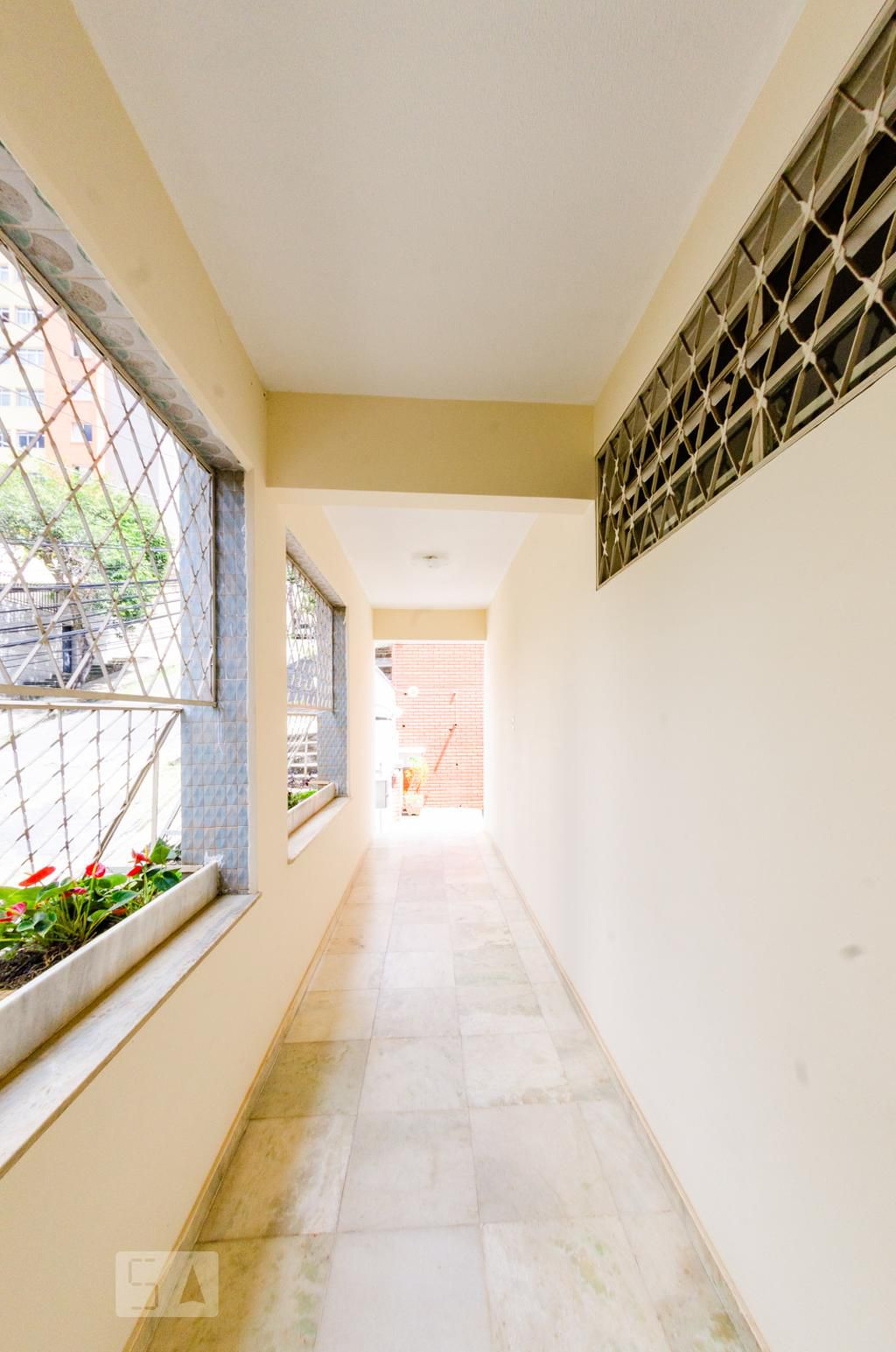 Entrada - Edifício Maria do Carmo