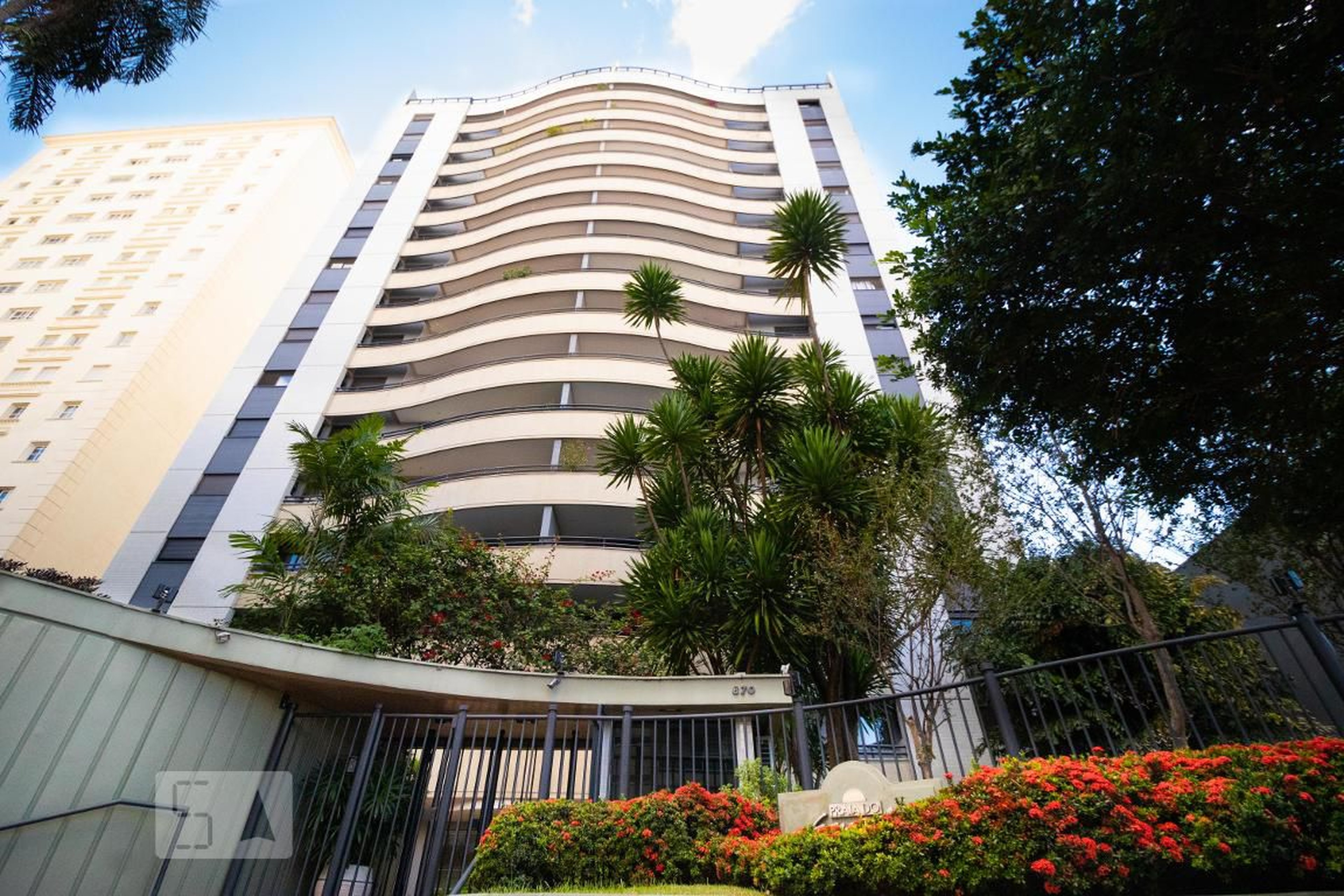 Fachada Condomínio Praia do Engenho