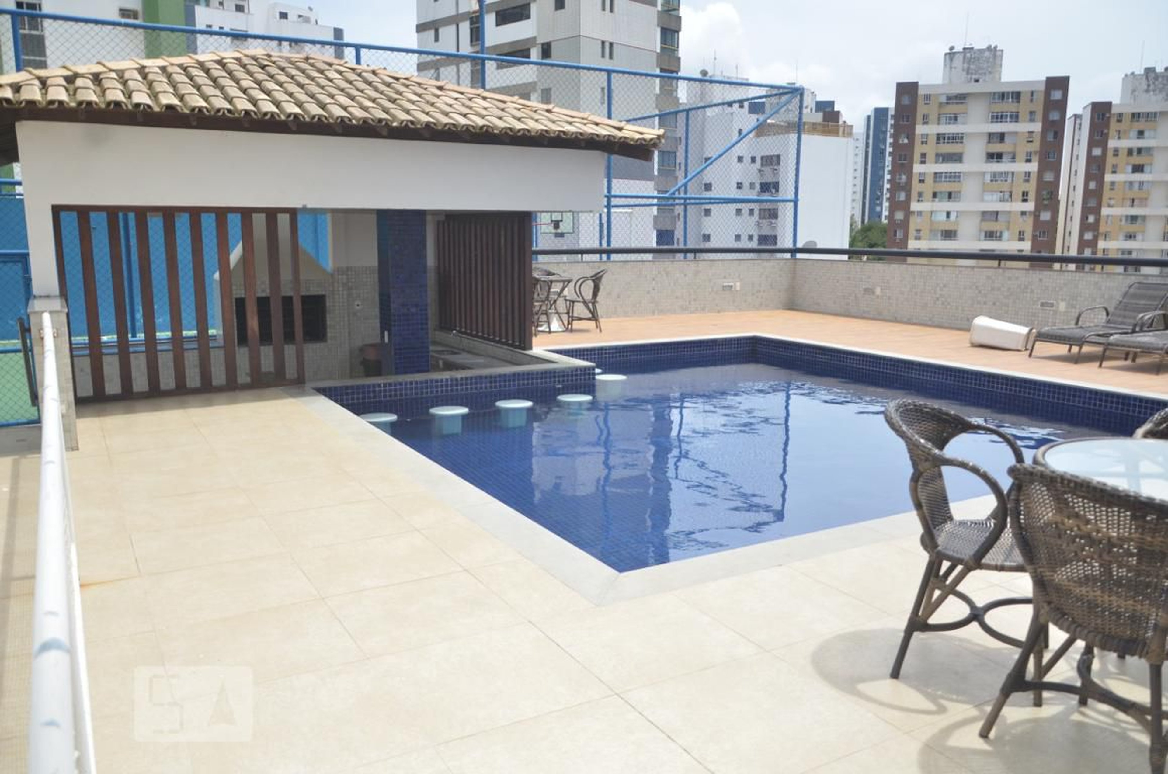 Piscina - Edifício Residencial La Luna