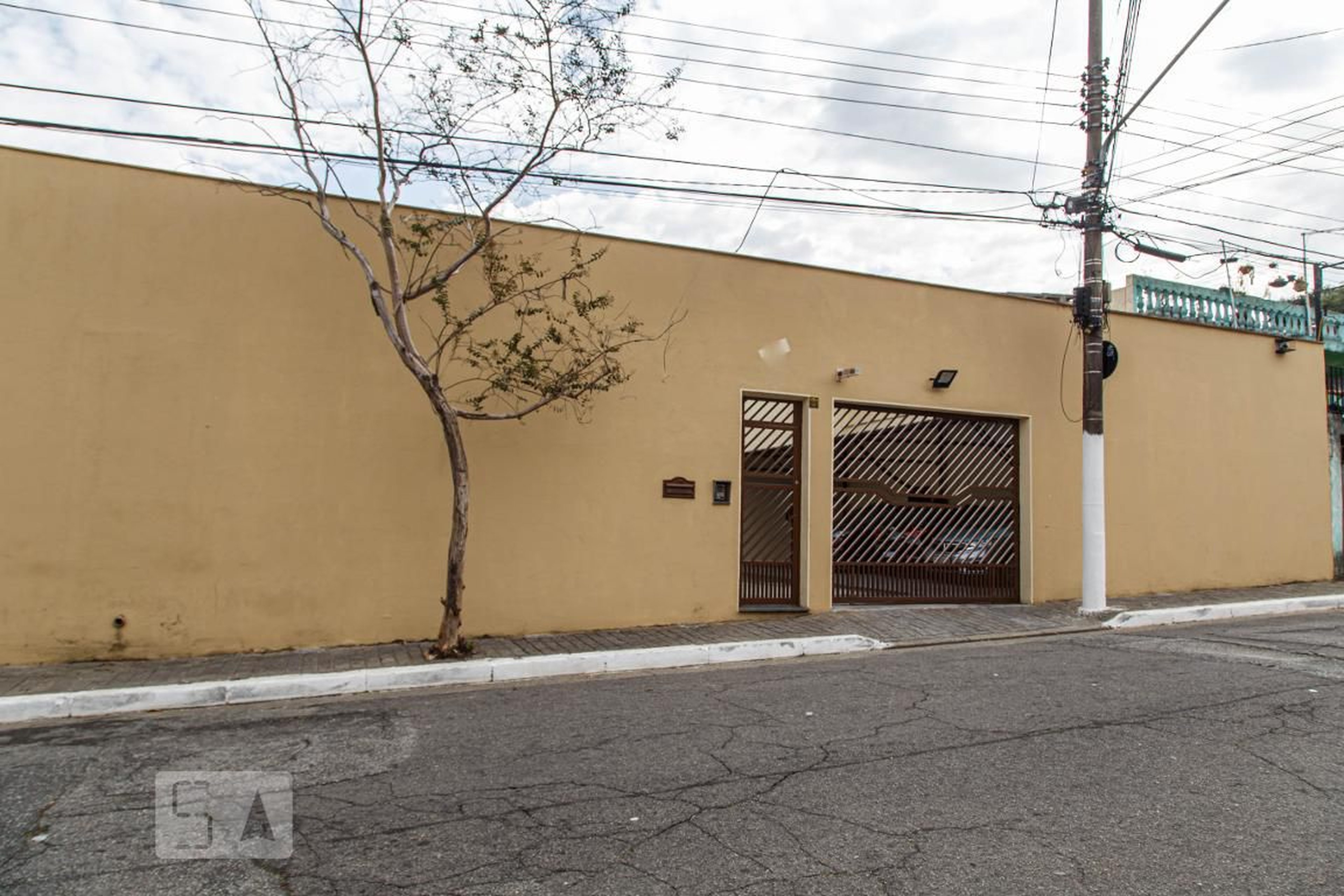 Fachada Condomínio em Rua Val de Palmas, 284